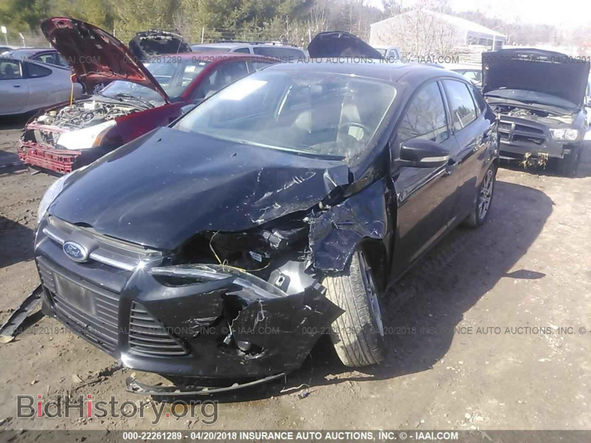 2013 Ford Focus - VIN: 1FADP3F2XDL337289 - Photo 2