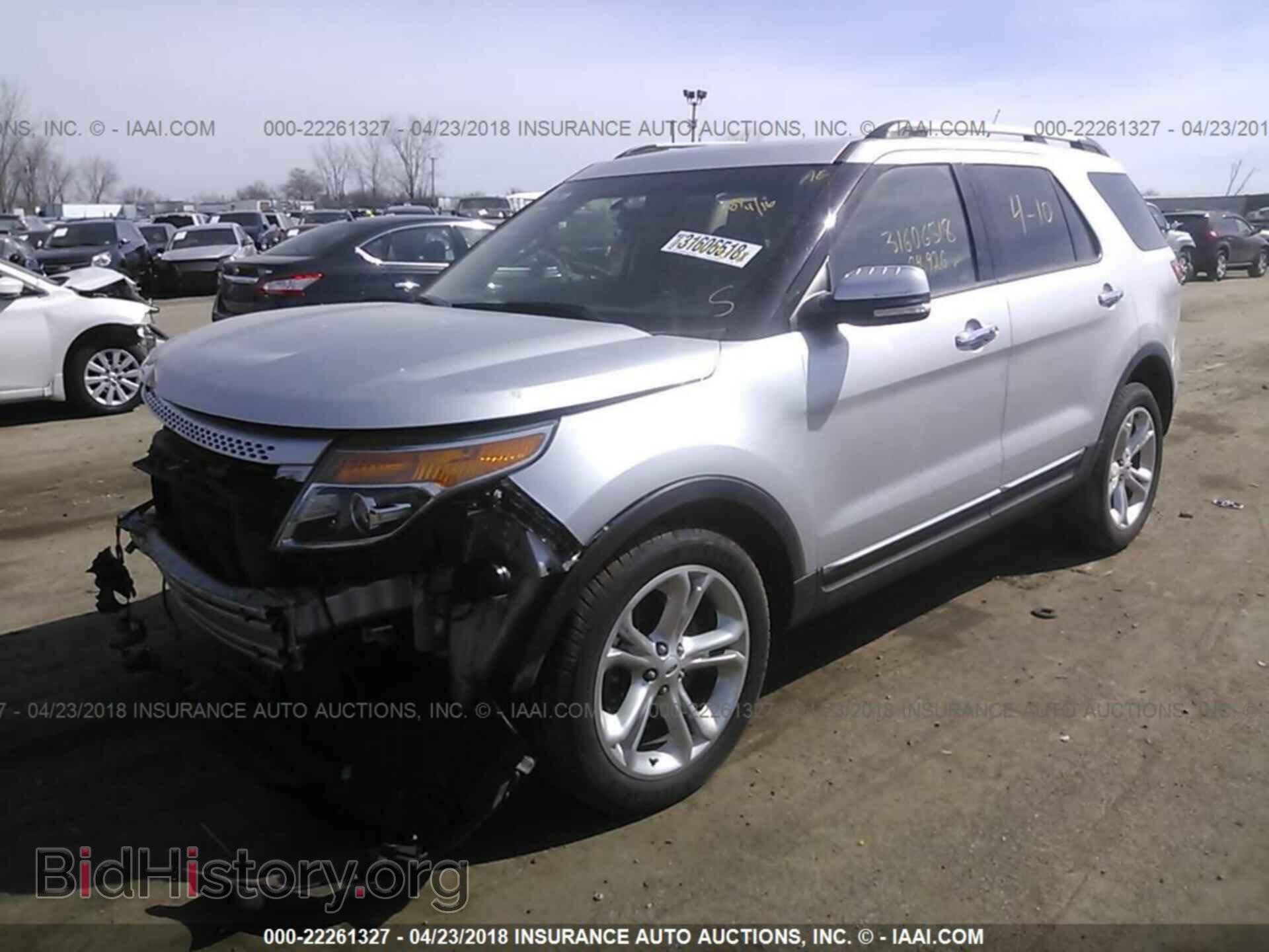 2013 Ford Explorer - VIN: 1FM5K8F82DGC45452 - Photo 2