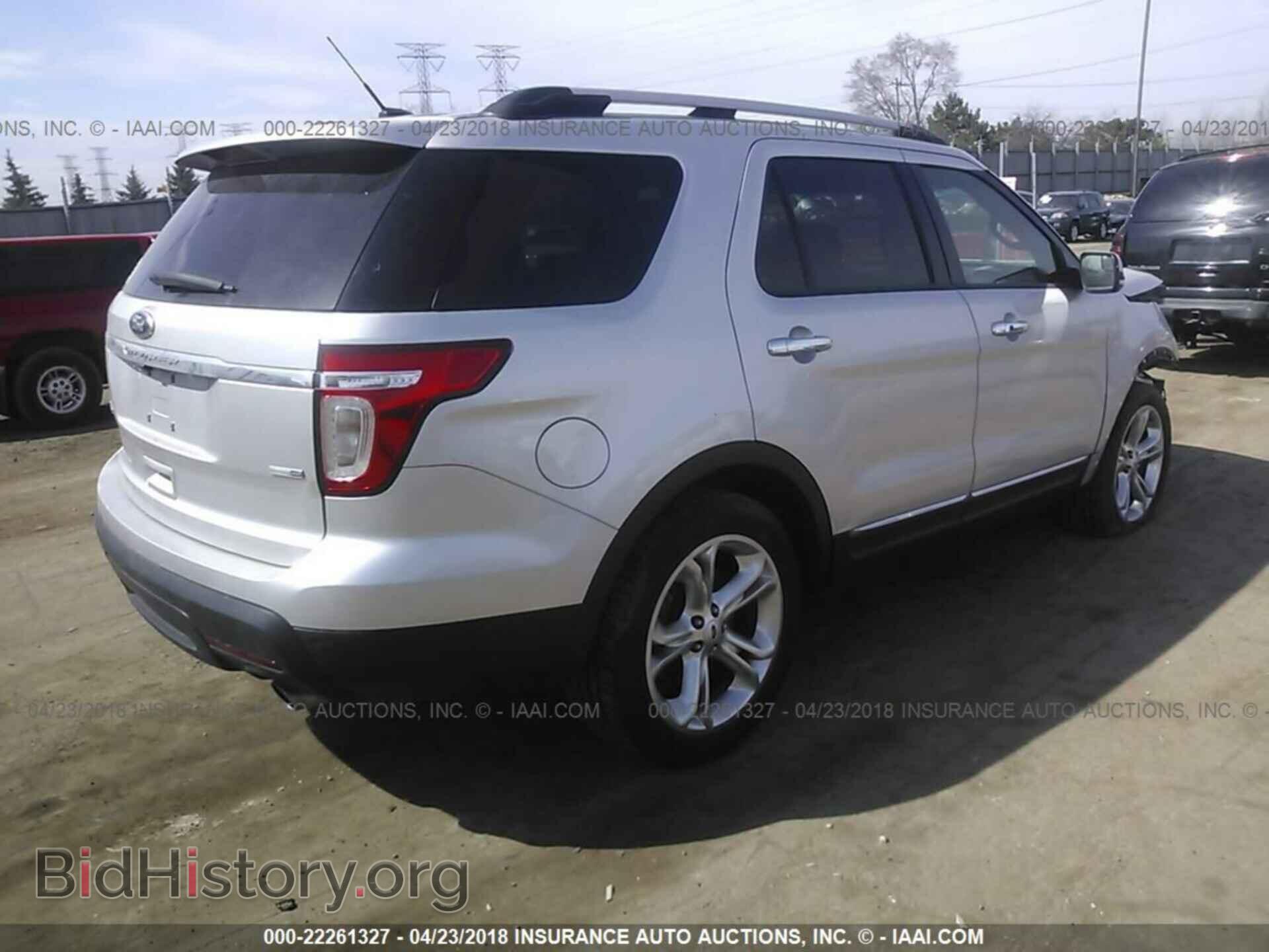 2013 Ford Explorer - VIN: 1FM5K8F82DGC45452 - Photo 4