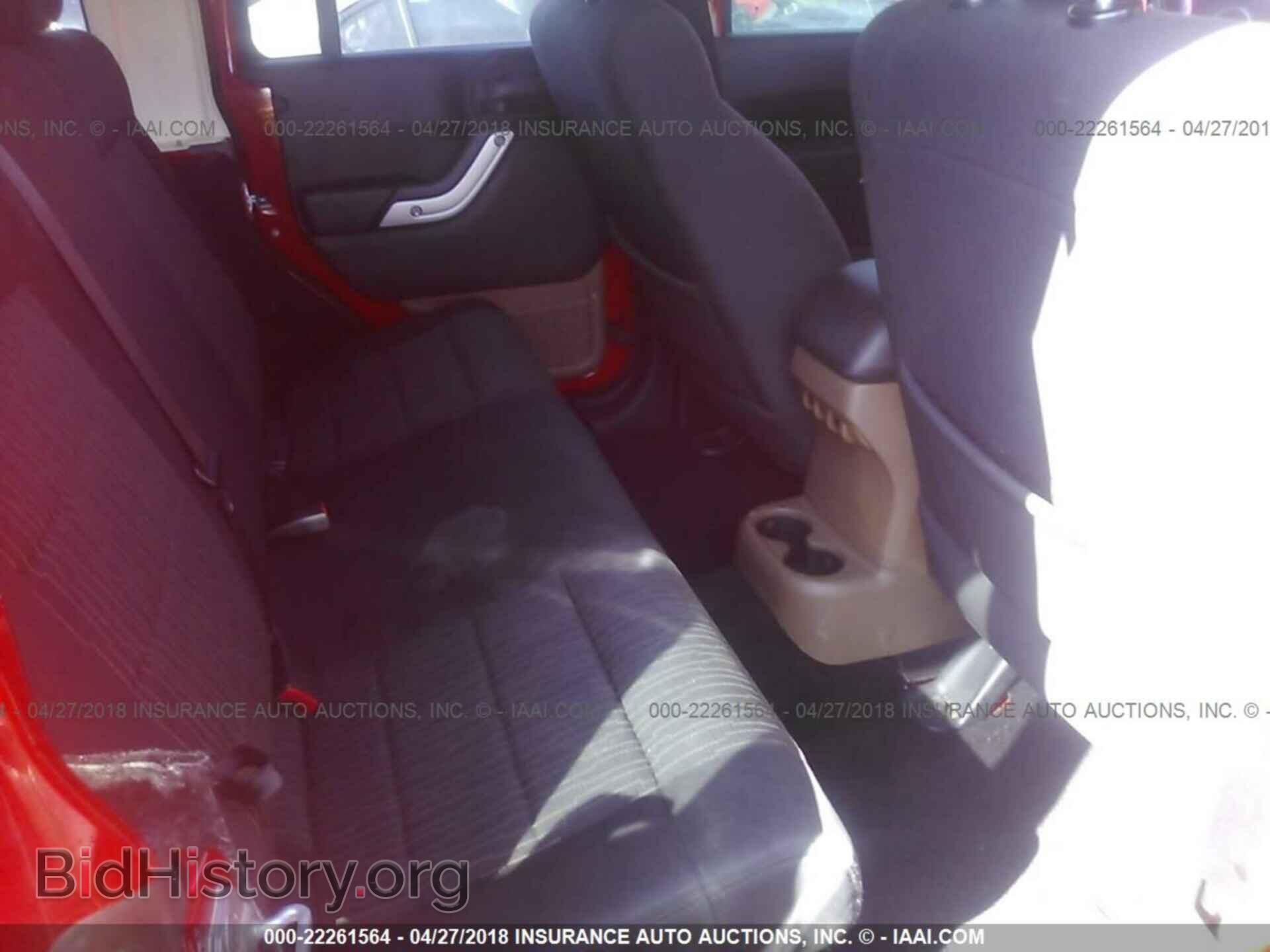 2011 Jeep Wrangler - VIN: 1J4BA5H10BL558099 - Фото 8