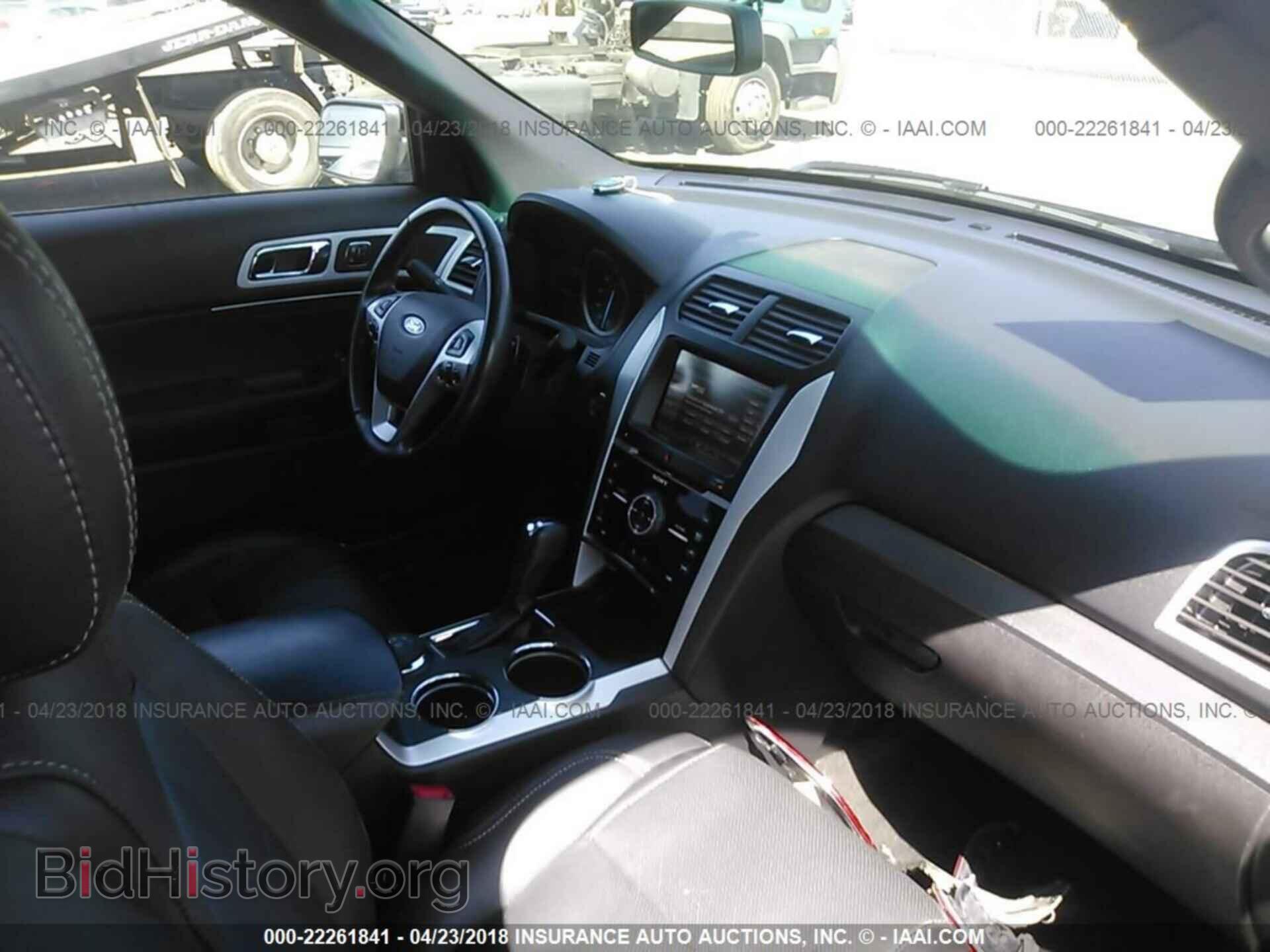 2014 Ford Explorer - VIN: 1FM5K8GT2EGA19089 - Photo 5