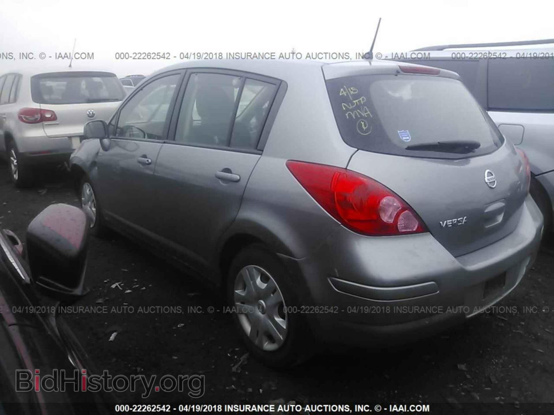 2011 Nissan Versa - VIN: 3N1BC1CP2BL378361 - Фото 3