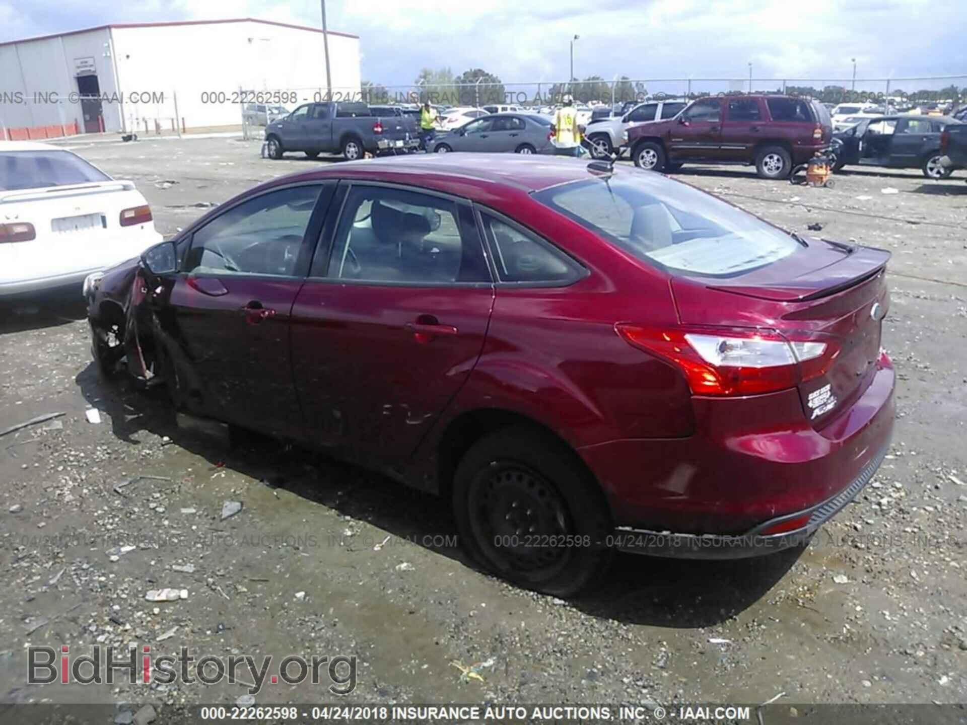 2013 Ford Focus - VIN: 1FADP3F29DL230735 - Photo 3