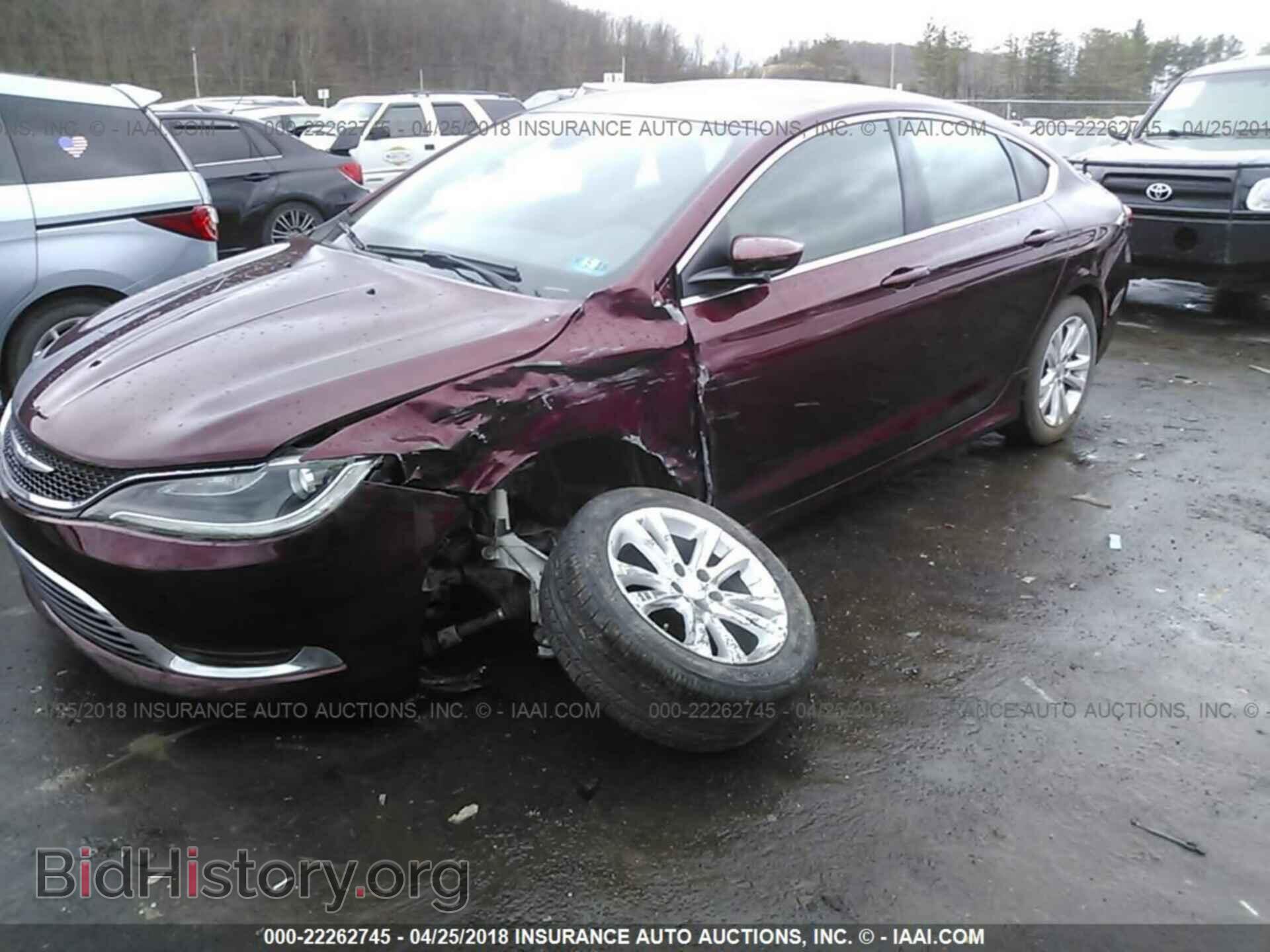 2015 Chrysler 200 - VIN: 1C3CCCAB8FN521179 - Photo 2