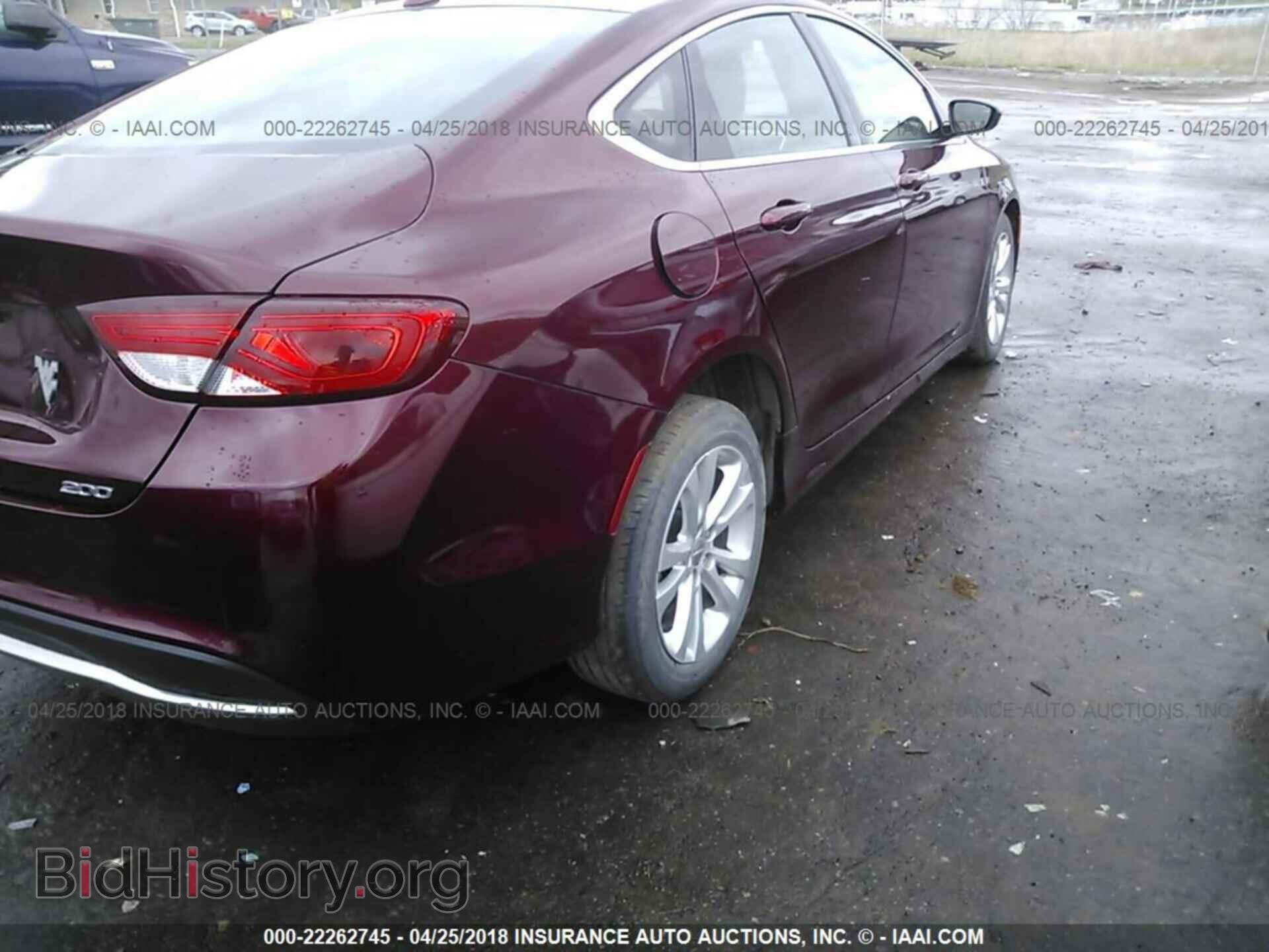 2015 Chrysler 200 - VIN: 1C3CCCAB8FN521179 - Photo 4