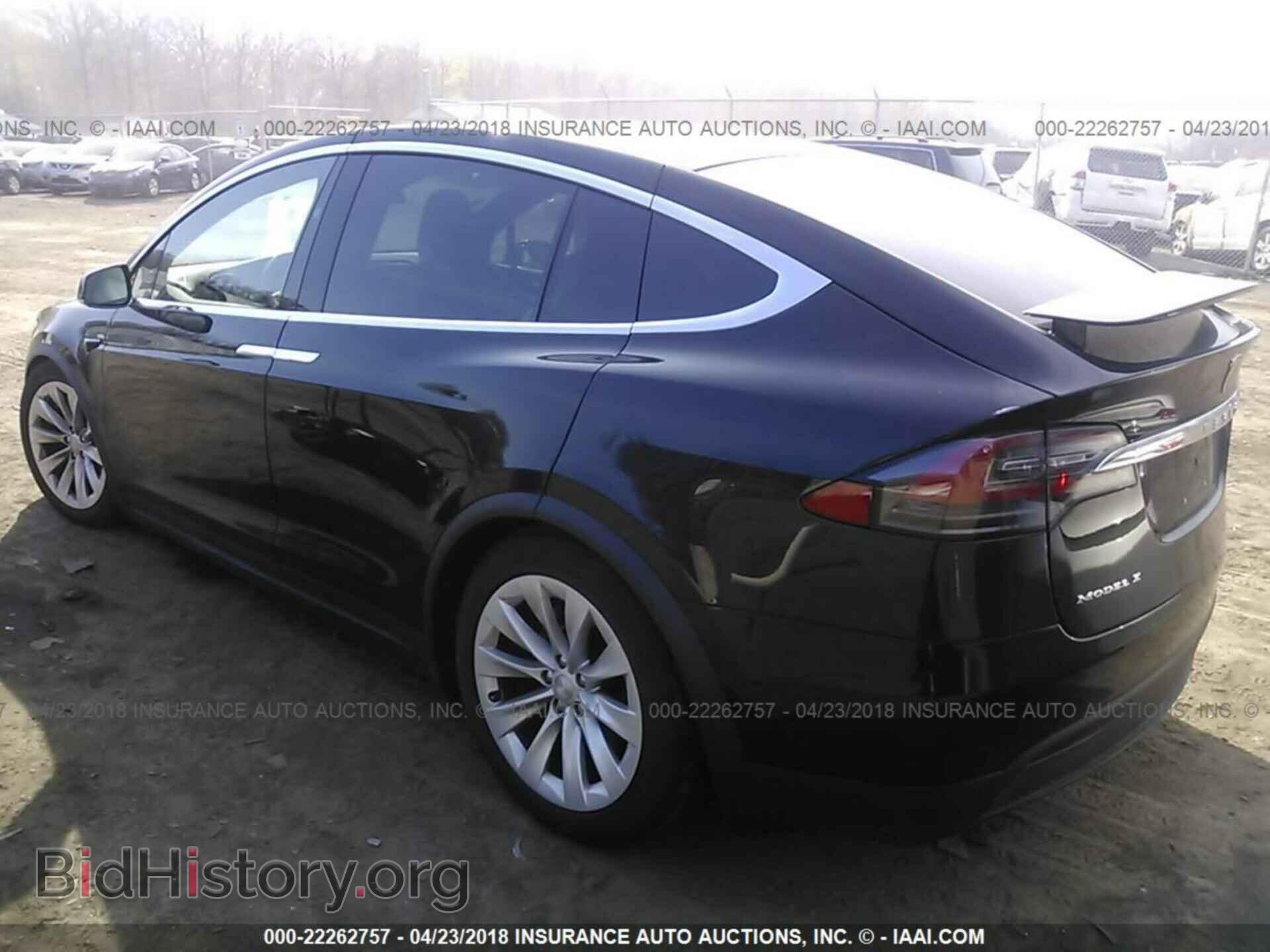 2017 Tesla Model x - VIN: 5YJXCAE25HF039329 - Photo 3