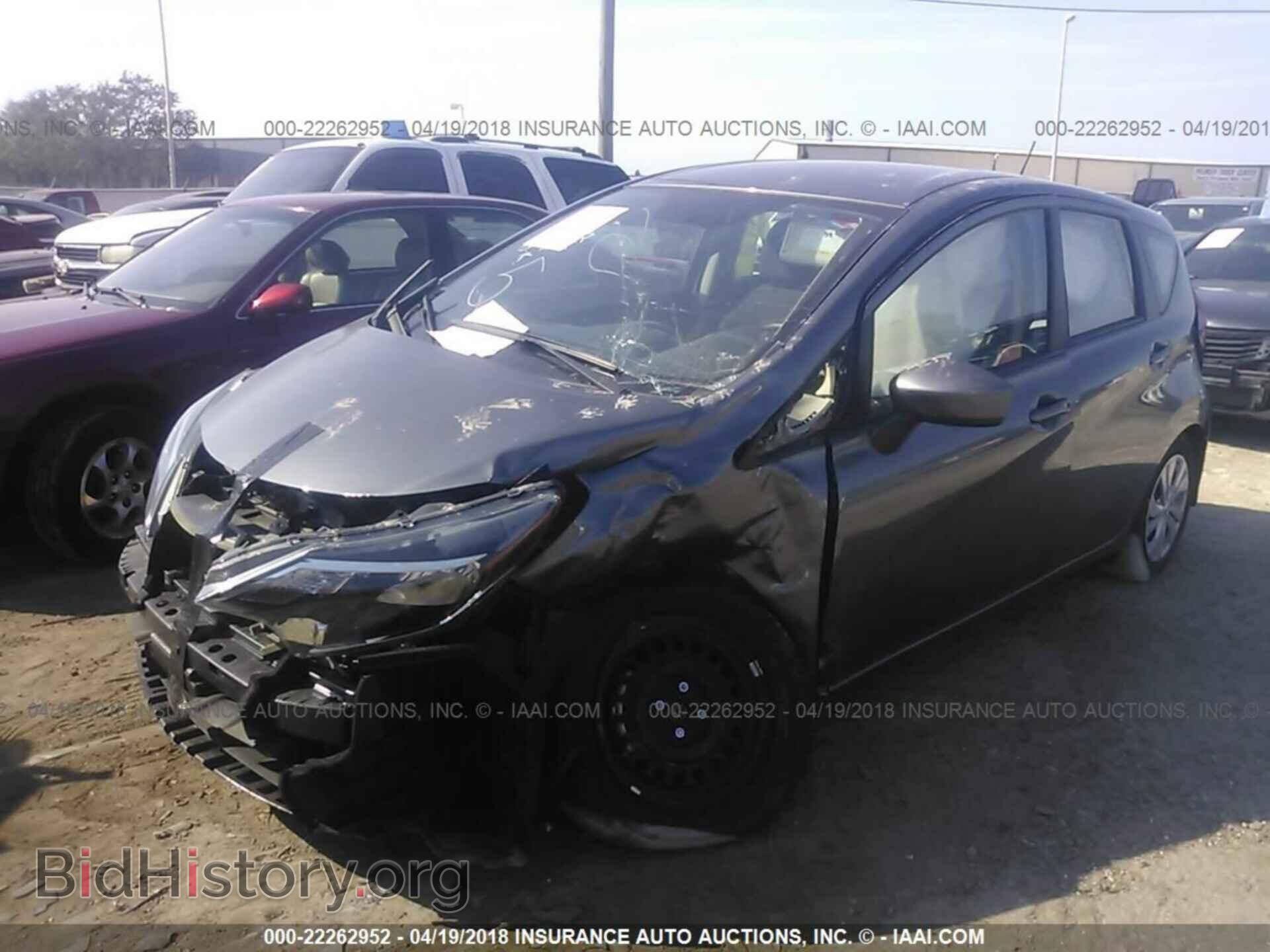 2017 Nissan Versa note - VIN: 3N1CE2CP2HL369074 - Photo 2