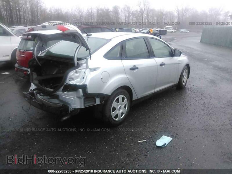2012 Ford FOCUS (VIN 1FAHP3E29CL277183) — photo 4 of 10