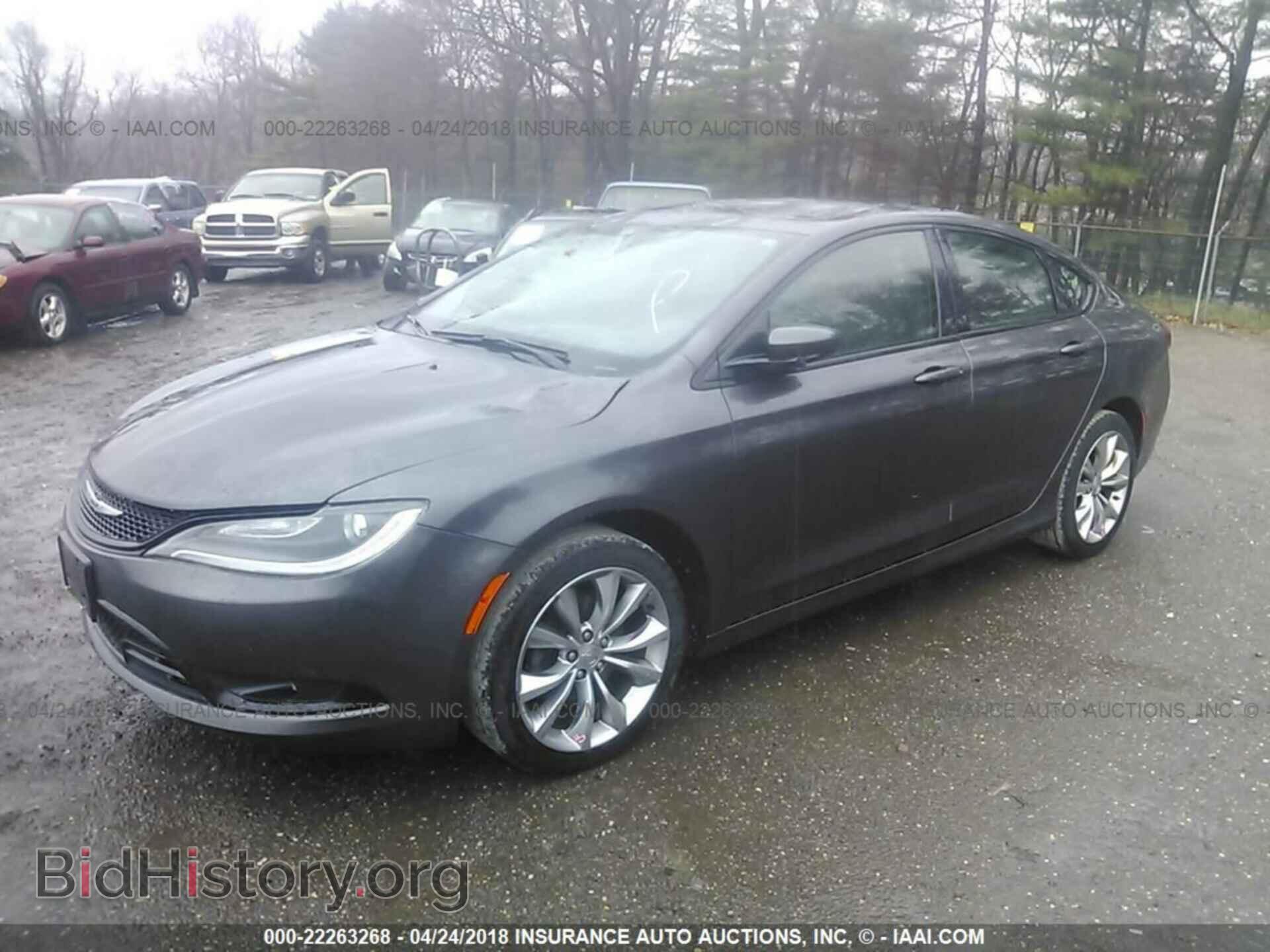 2016 Chrysler 200 - VIN: 1C3CCCBB9GN146483 - Photo 2