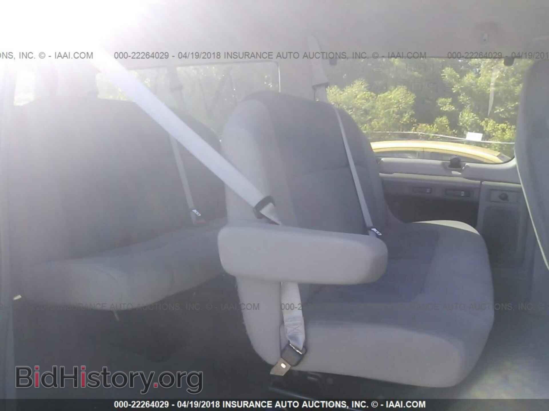 2011 Ford Econoline - VIN: 1FBNE3BL9BDA67664 - Фото 8