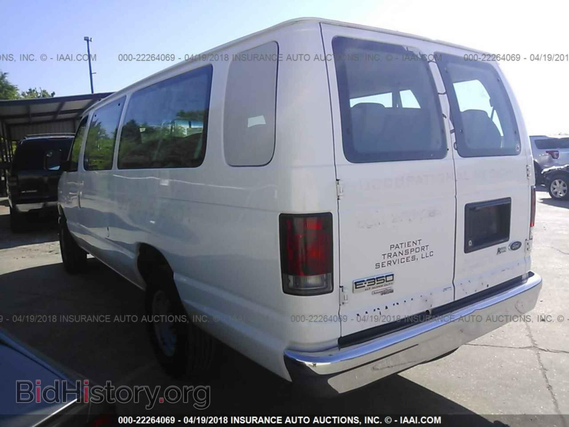 2011 Ford Econoline - VIN: 1FBSS3BL4BDA03804 - Photo 3