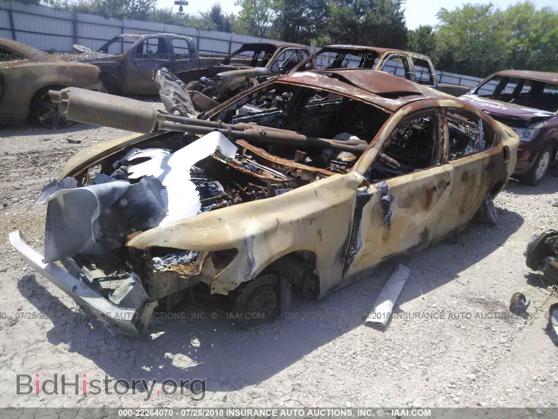 2011 Lexus Ls - VIN: JTHCL5EF9B5009265 - Photo 2