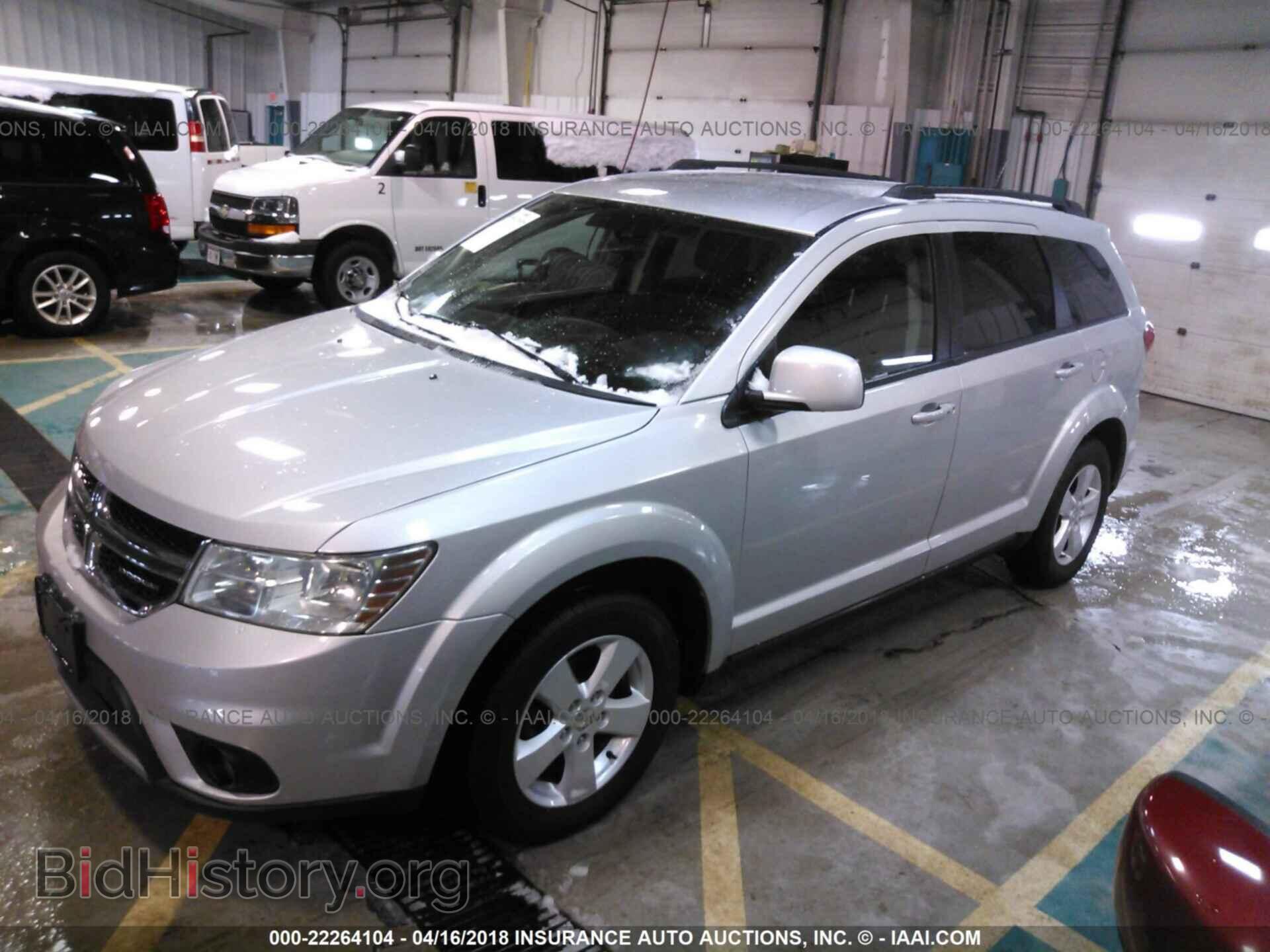 2011 Dodge Journey - VIN: 3D4PG1FGXBT558077 - Фото 2