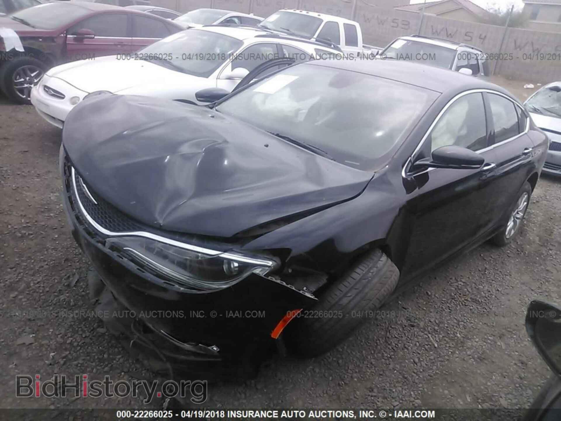 2015 Chrysler 200 - VIN: 1C3CCCCBXFN643524 - Фото 2