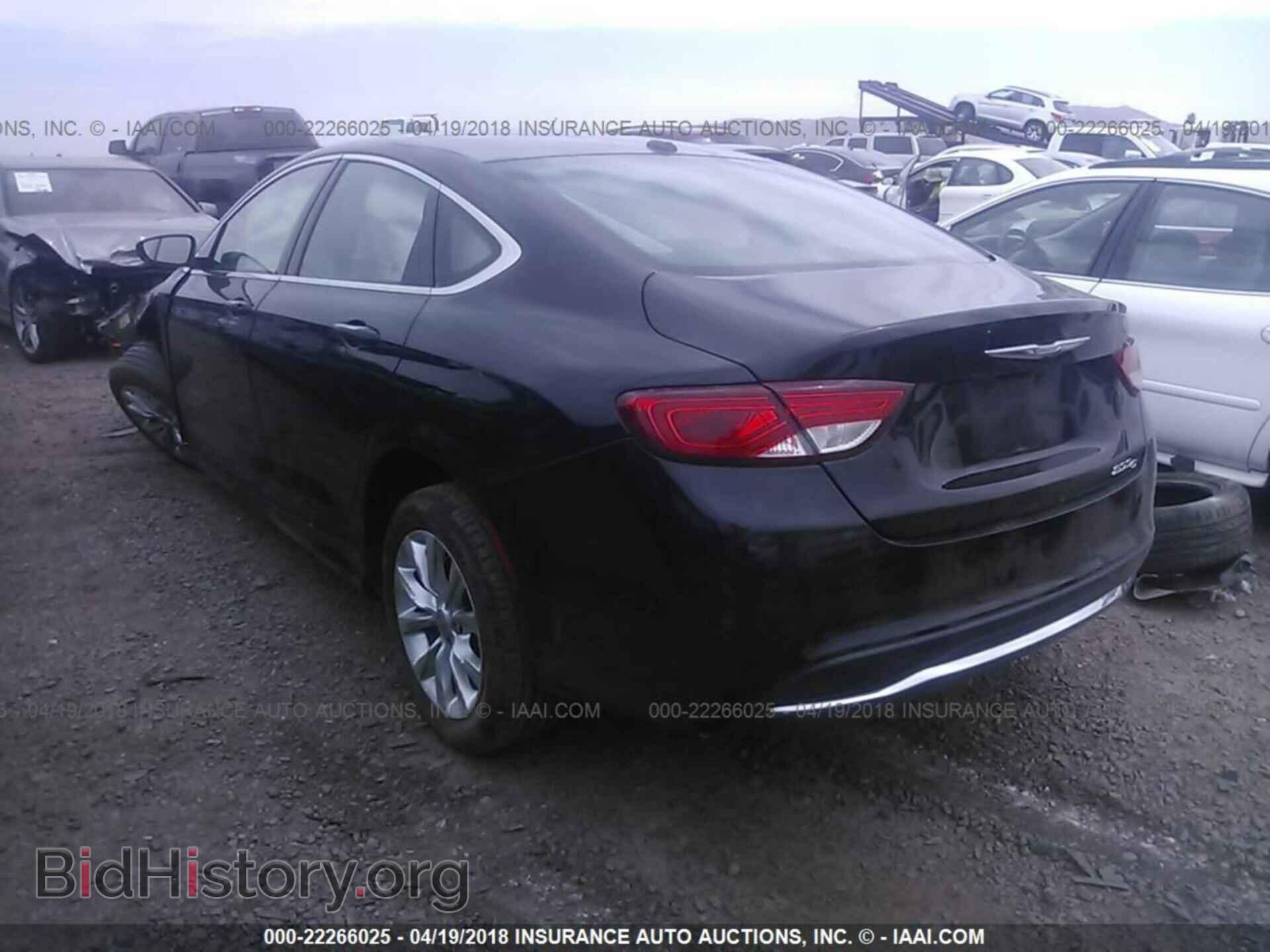 2015 Chrysler 200 - VIN: 1C3CCCCBXFN643524 - Фото 3
