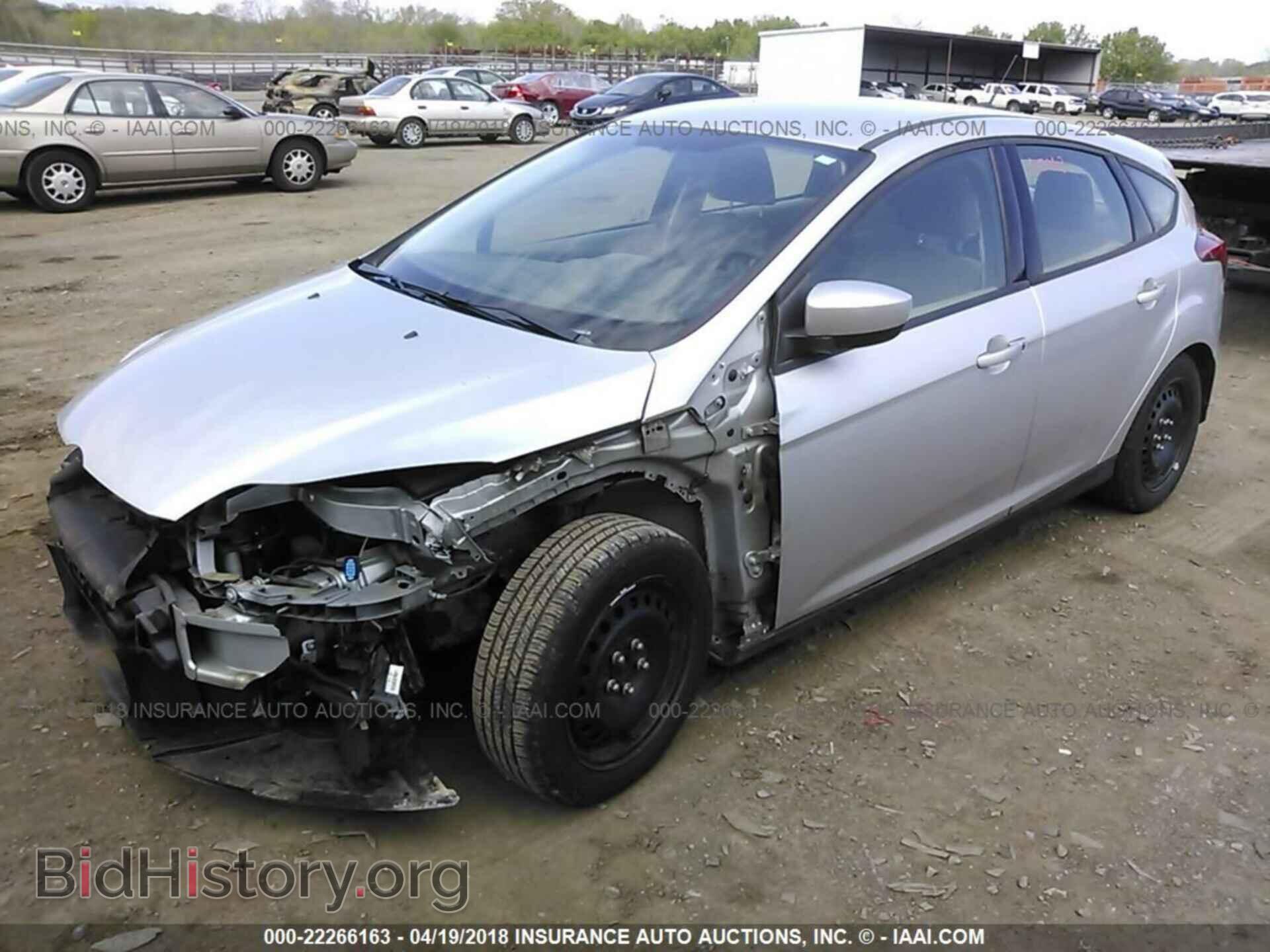 2012 Ford Focus - VIN: 1FAHP3K29CL443304 - Фото 2