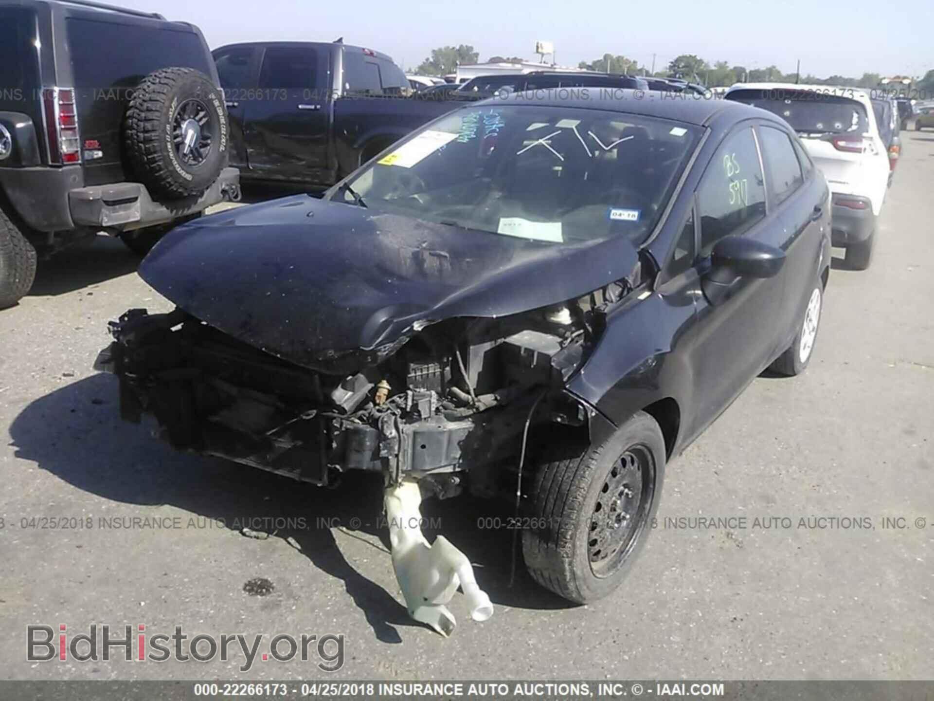 2012 Ford Fiesta - VIN: 3FADP4AJ4CM187195 - Фото 2