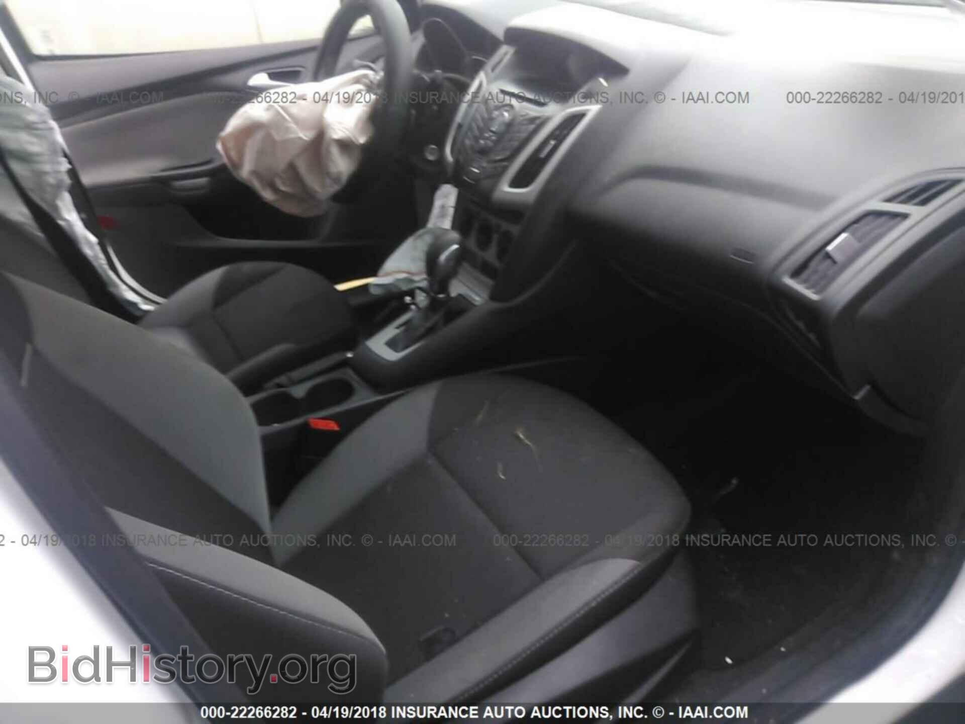 2013 Ford Focus - VIN: 1FADP3F23DL247319 - Photo 5