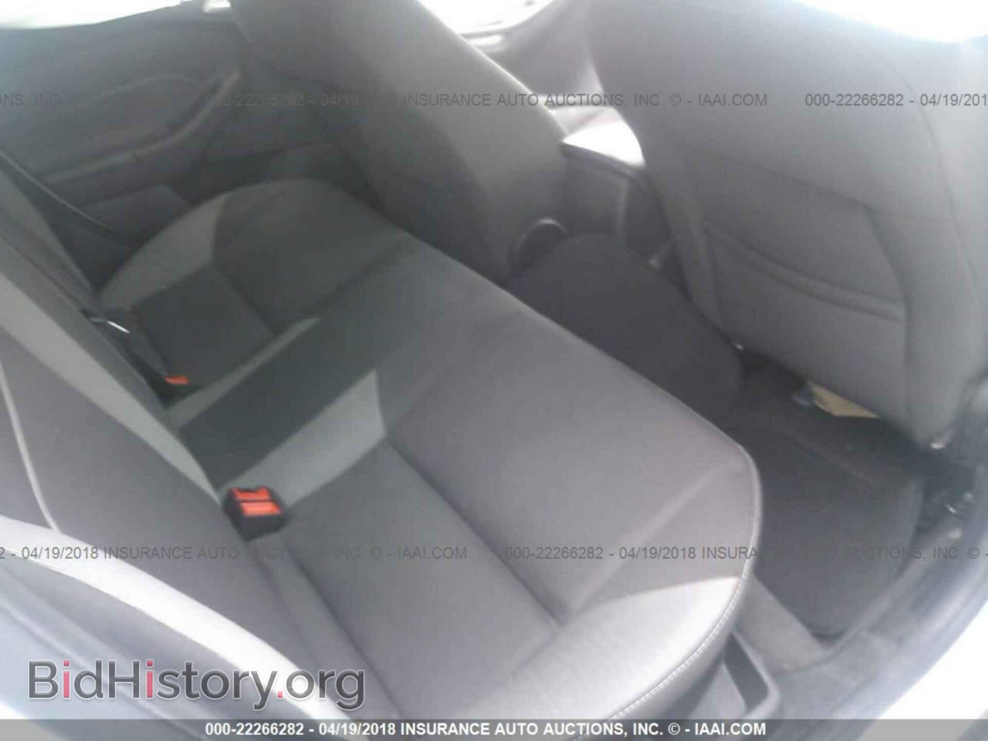 2013 Ford Focus - VIN: 1FADP3F23DL247319 - Photo 8
