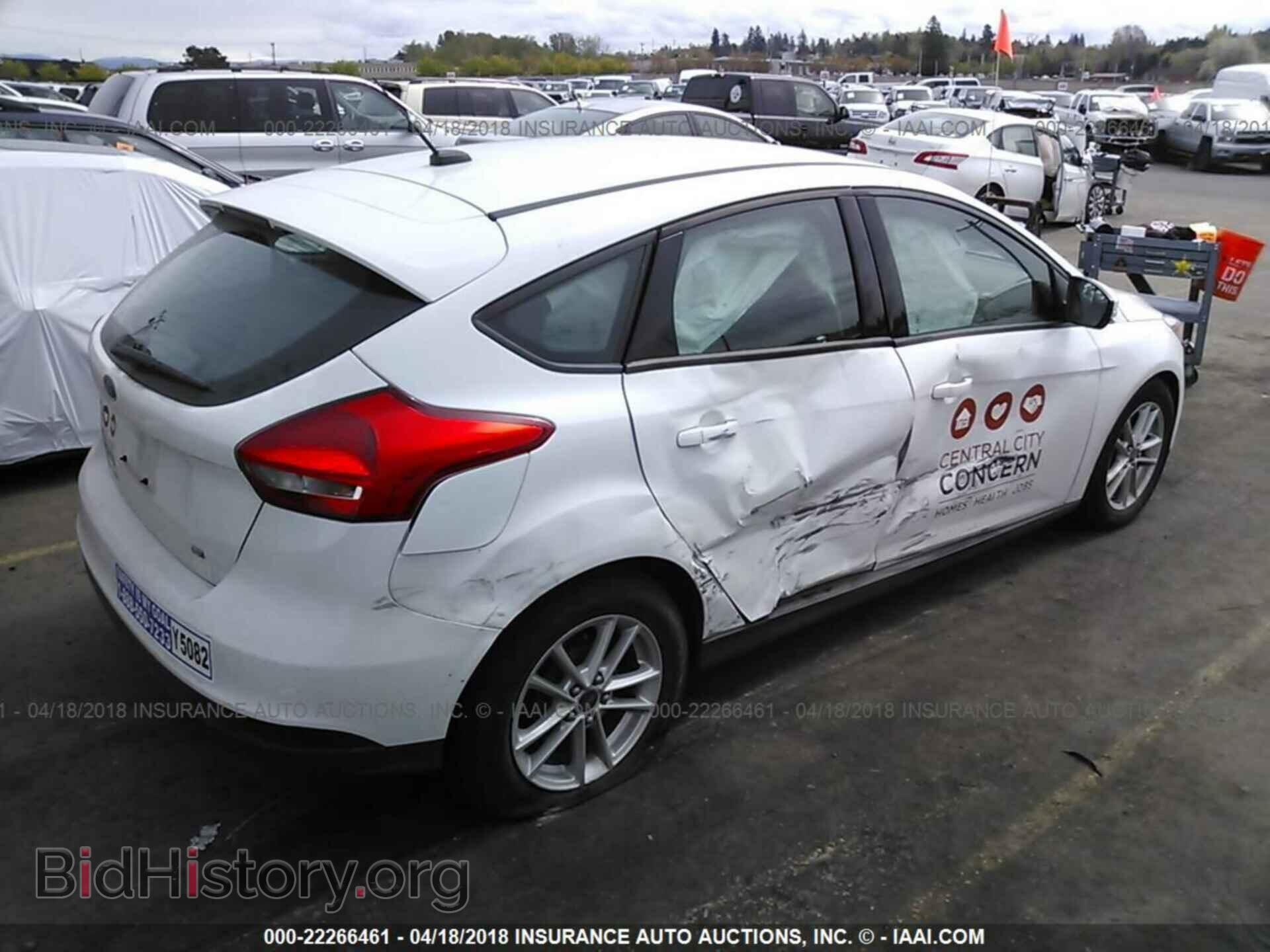 2015 Ford Focus - VIN: 1FADP3K22FL300889 - Фото 4
