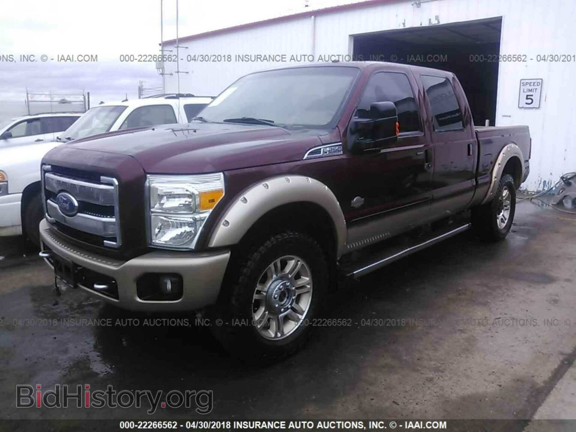 2013 Ford F250 - VIN: 1FT7W2BT8DEA08761 - Фото 2