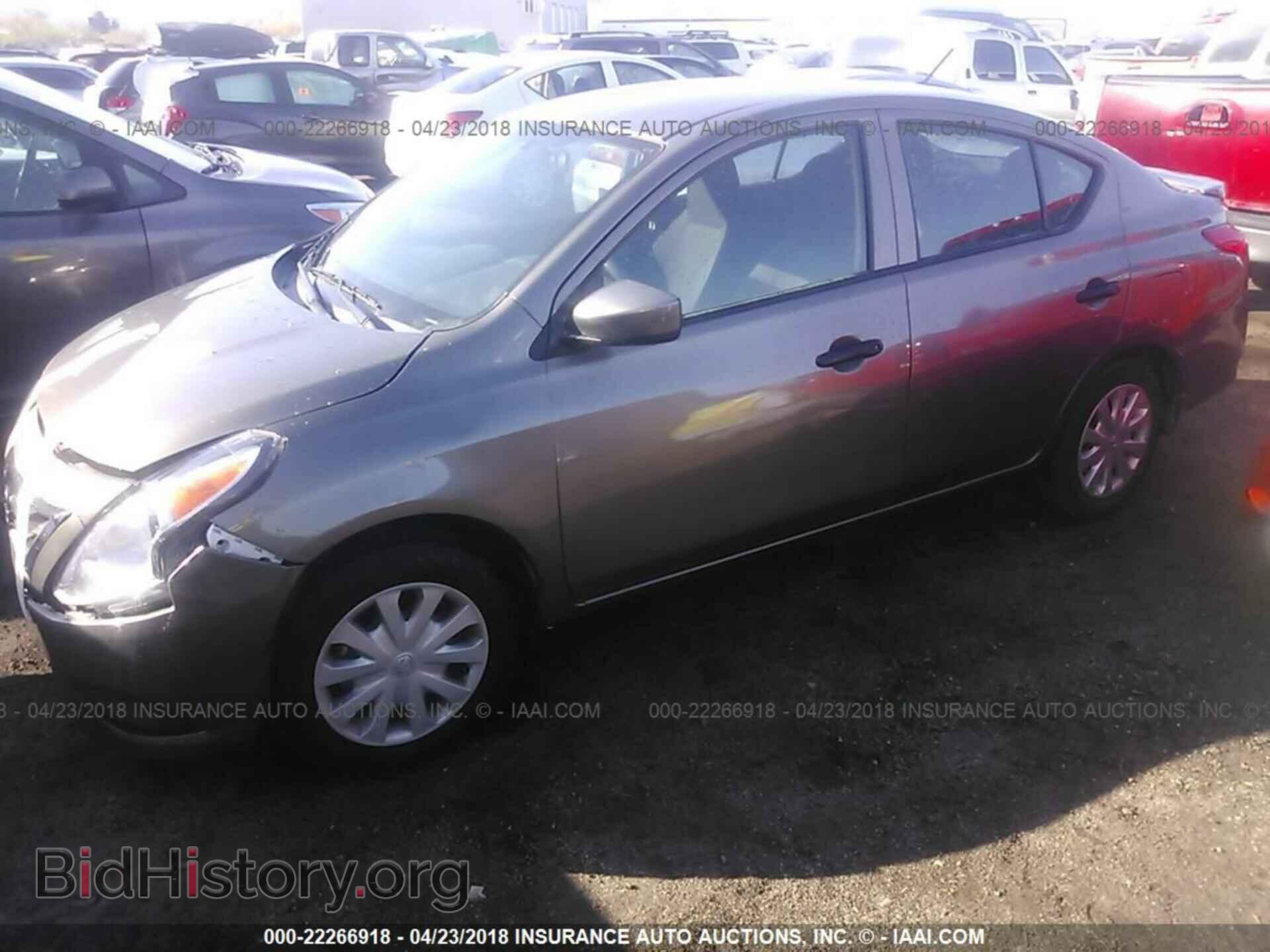 2017 Nissan Versa - VIN: 3N1CN7AP1HL816266 - Фото 2