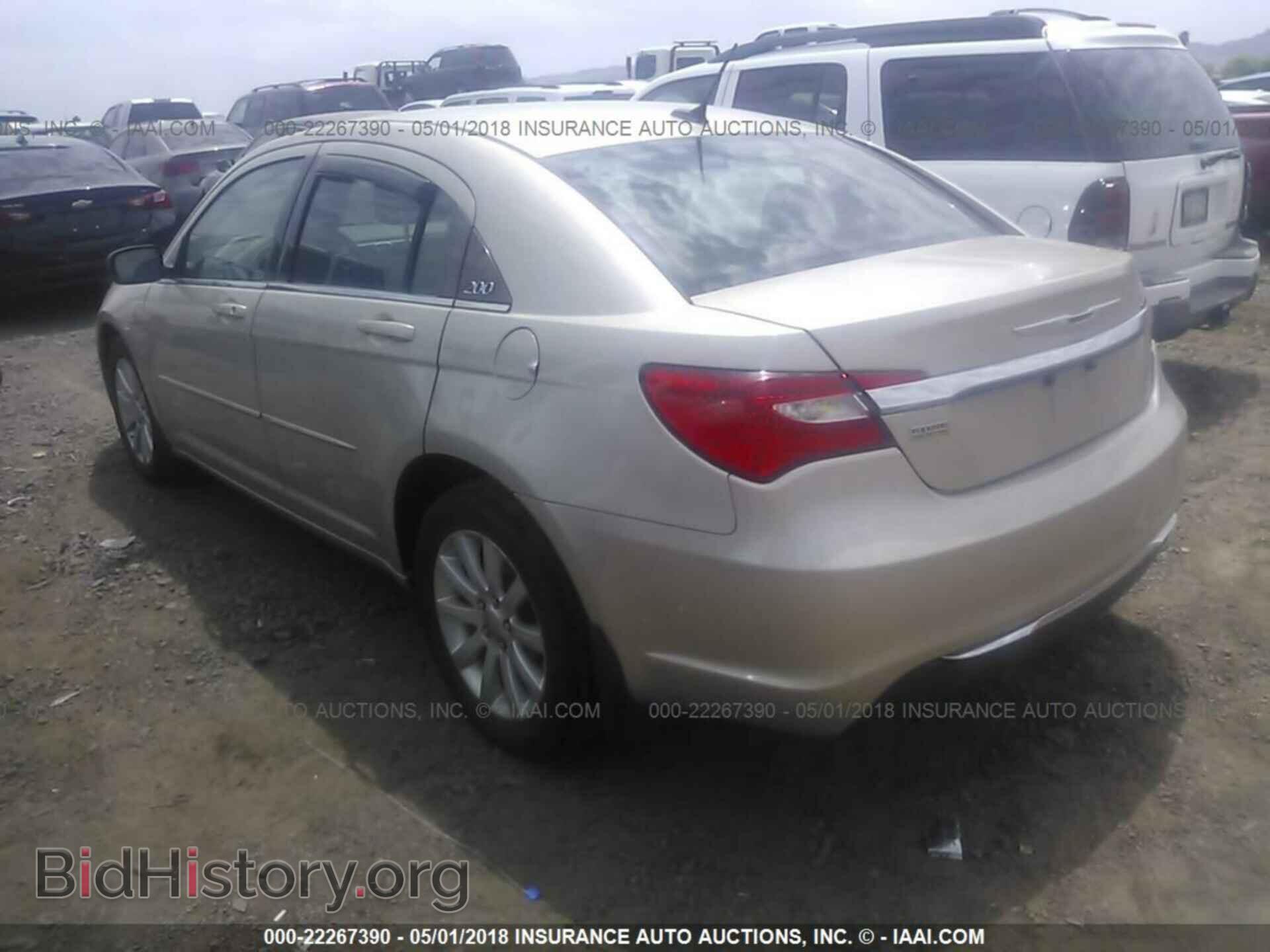 2013 Chrysler 200 - VIN: 1C3CCBBG5DN660025 - Photo 3