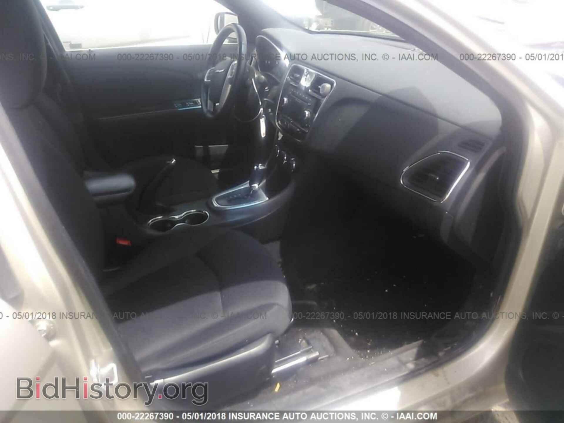 2013 Chrysler 200 - VIN: 1C3CCBBG5DN660025 - Photo 5