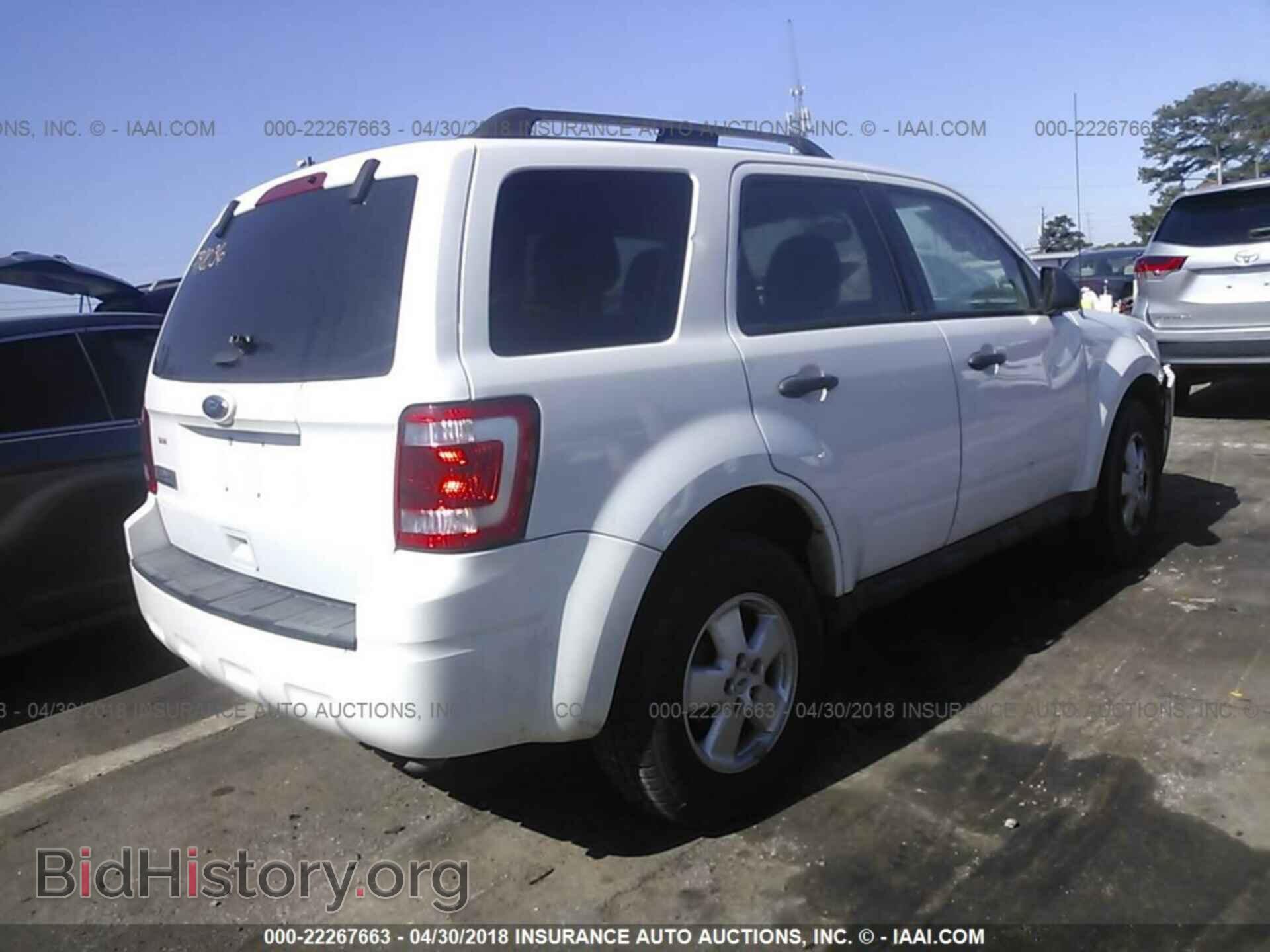 2011 Ford Escape - VIN: 1FMCU0D78BKB47842 - Photo 4