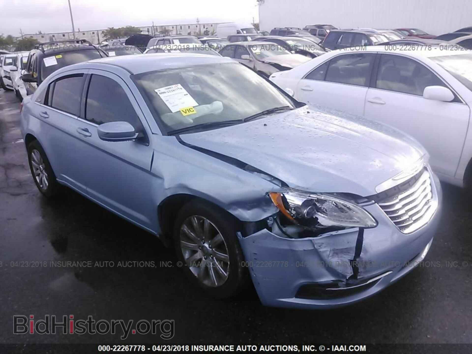 Фотография 1C3CCBBB6CN176528 - Chrysler 200 2012