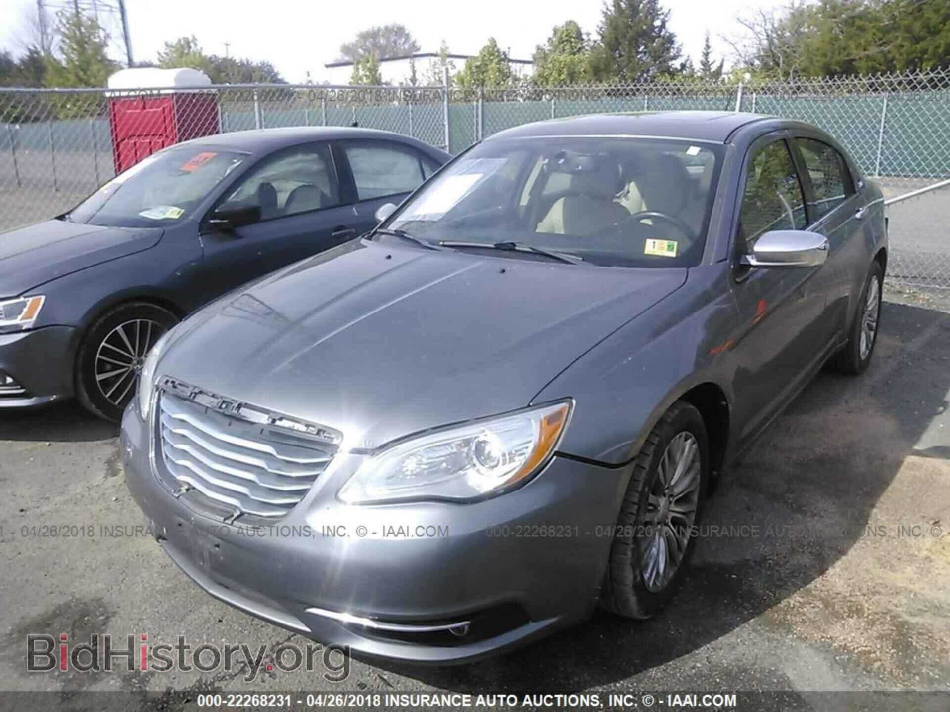 2012 Chrysler 200 - VIN: 1C3CCBCG3CN120413 - Фото 2