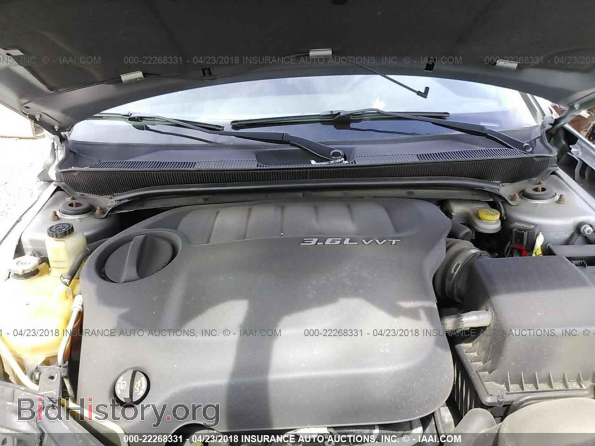 2013 Chrysler 200 - VIN: 1C3CCBBG2DN711142 - Photo 10
