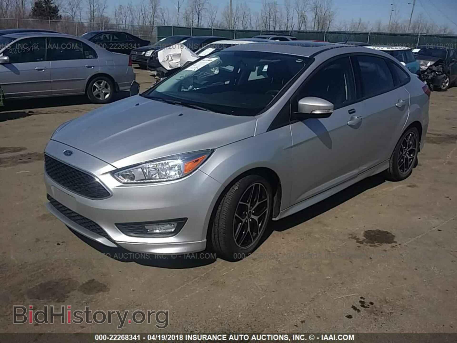 2016 Ford Focus - VIN: 1FADP3F24GL314370 - Фото 2