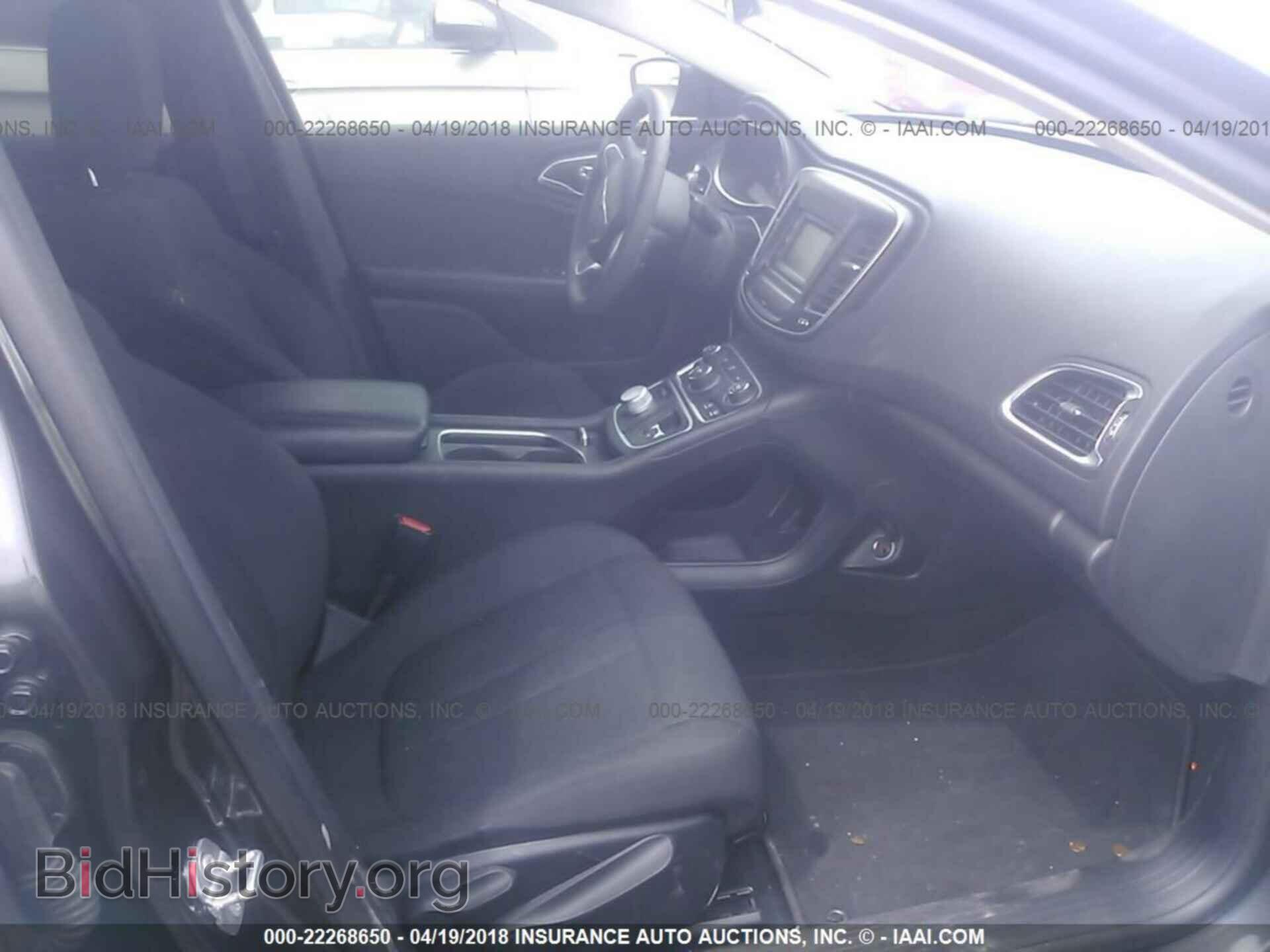 2016 Chrysler 200 - VIN: 1C3CCCAB6GN137550 - Фото 5