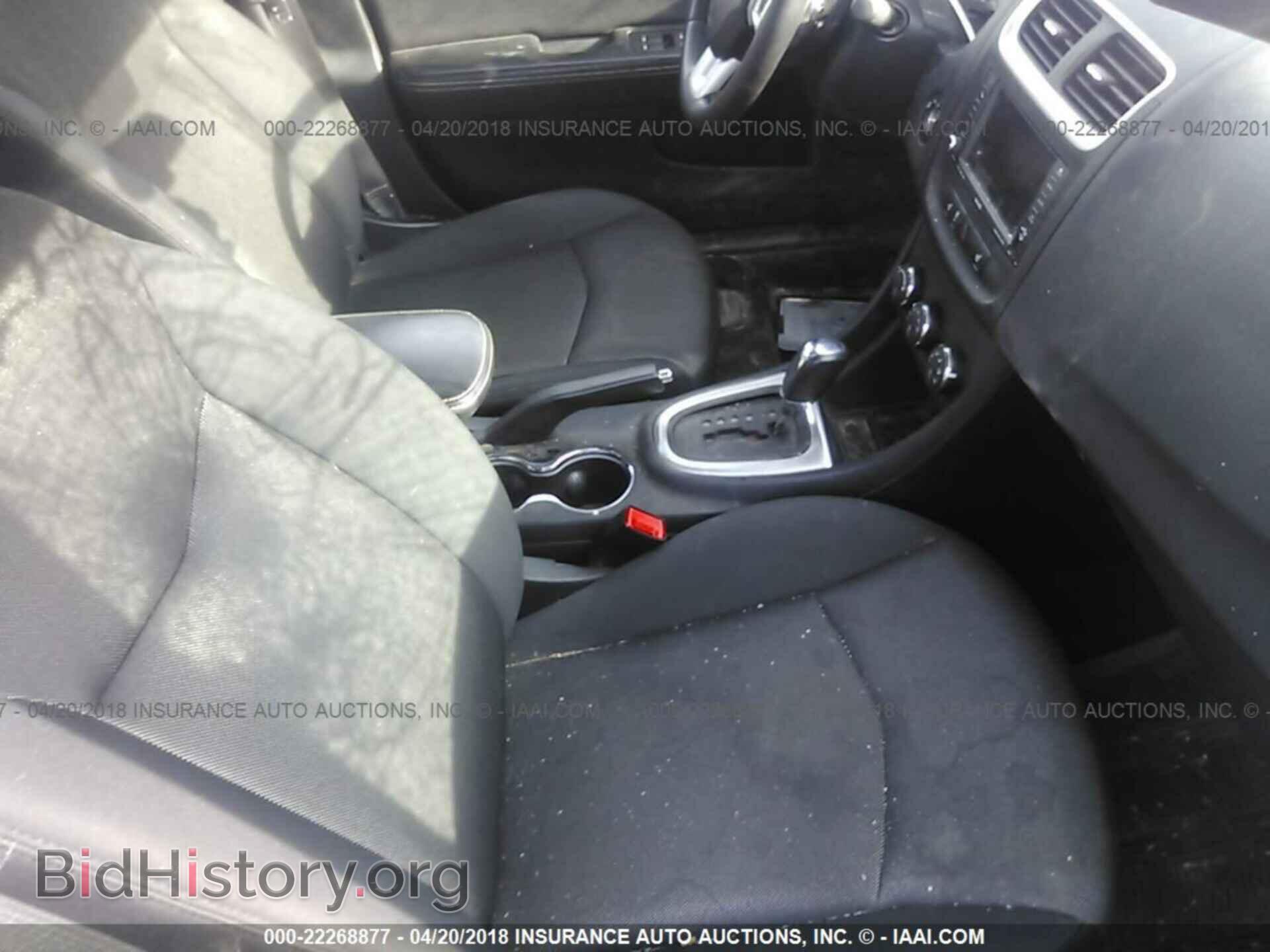 2011 Dodge Avenger - VIN: 1B3BD1FB8BN538223 - Photo 5