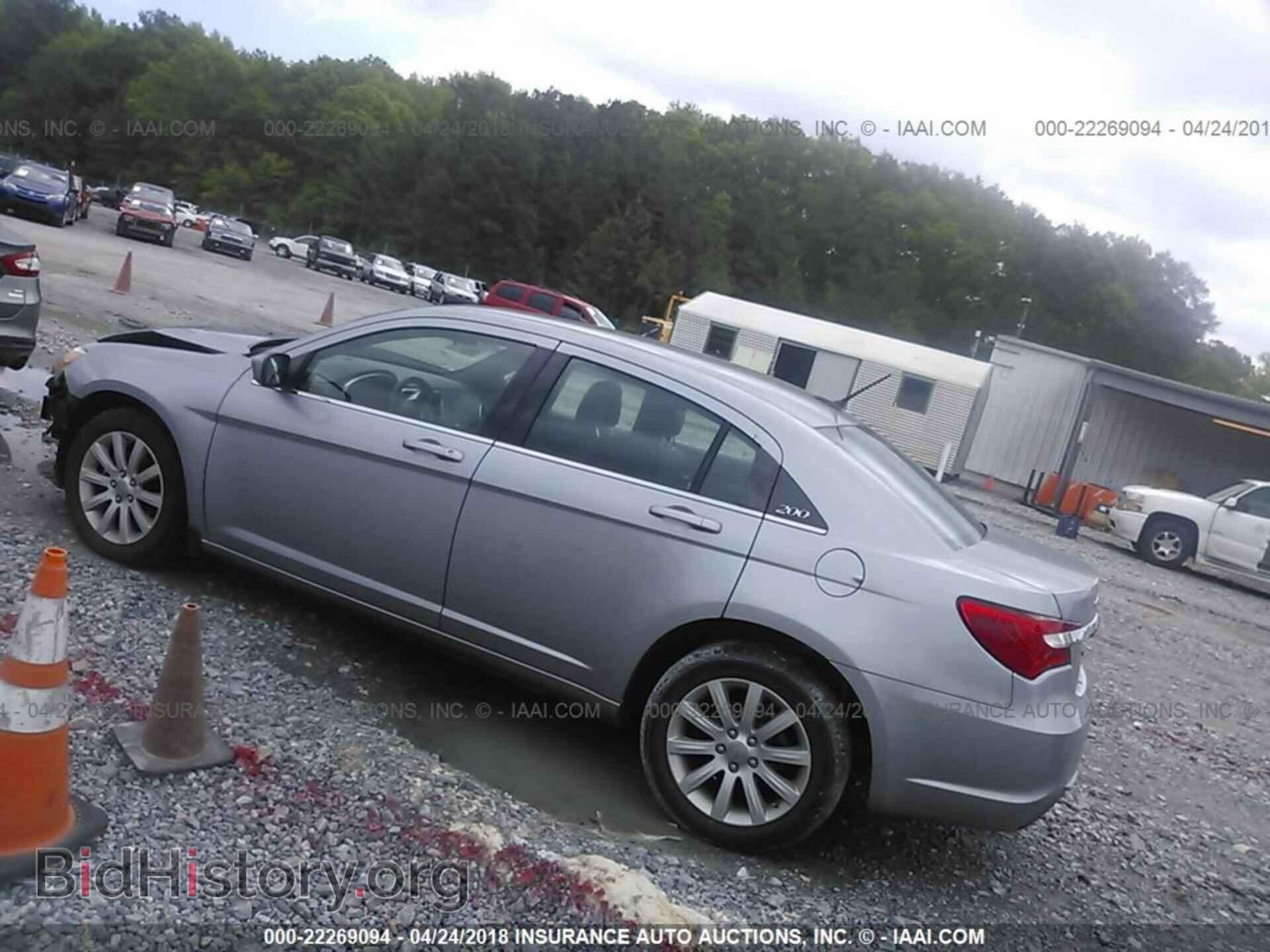 2014 Chrysler 200 - VIN: 1C3CCBBB4EN197963 - Photo 3