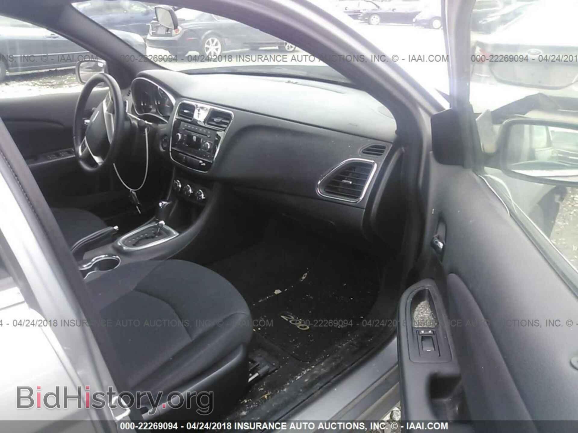 2014 Chrysler 200 - VIN: 1C3CCBBB4EN197963 - Photo 5