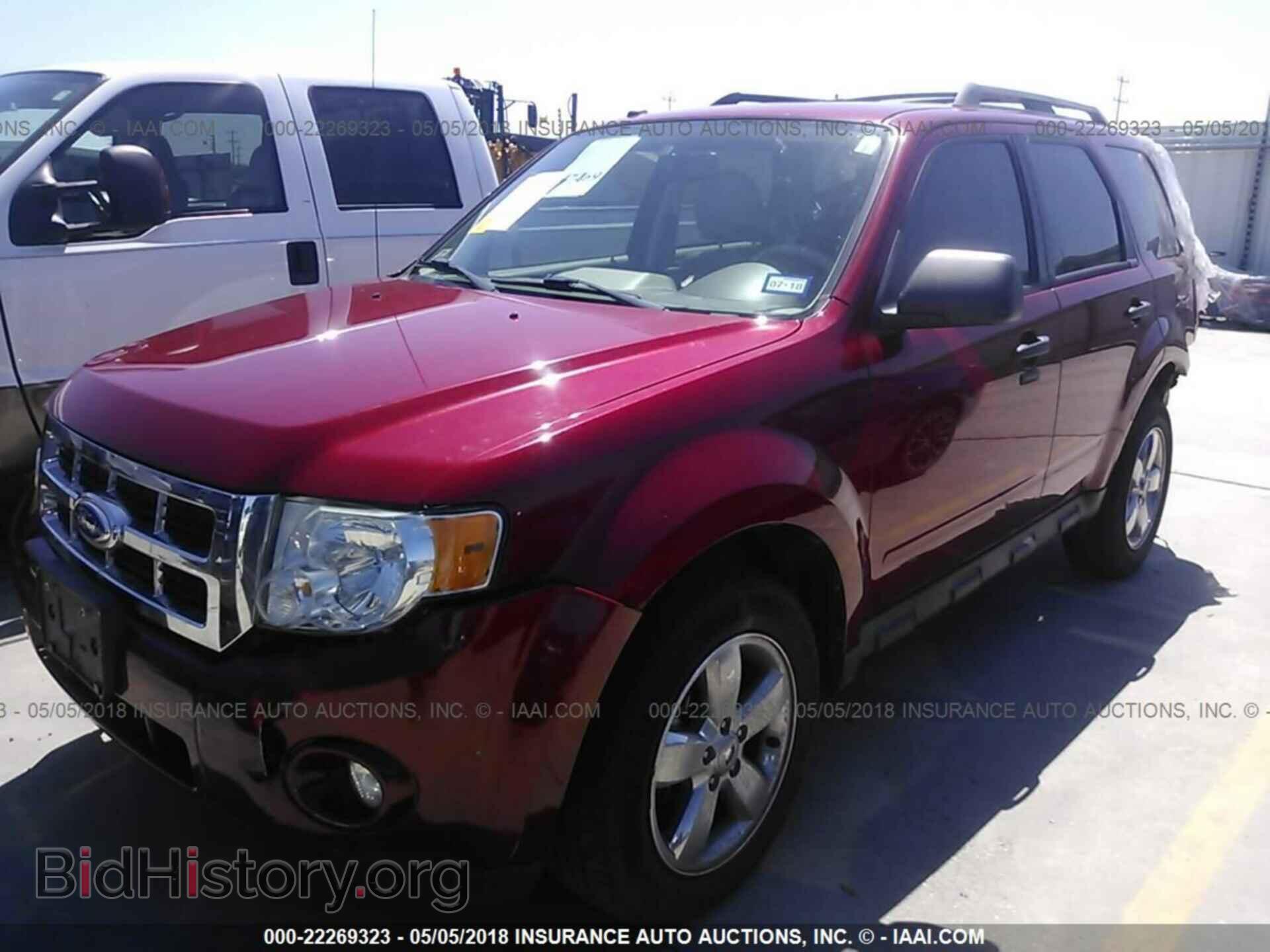 2011 Ford Escape - VIN: 1FMCU0D79BKB97665 - Фото 2