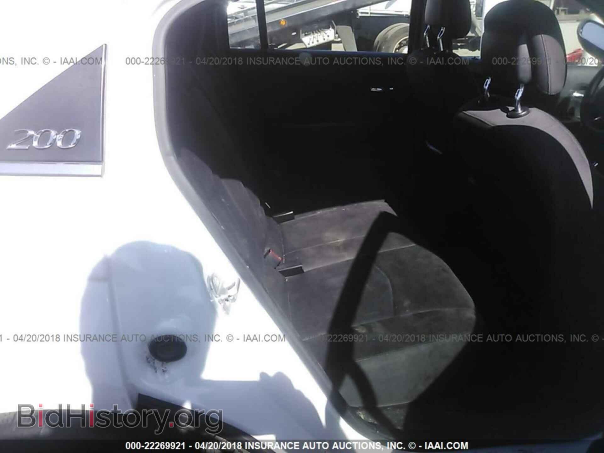 2013 Chrysler 200 - VIN: 1C3CCBBB1DN672578 - Фото 8
