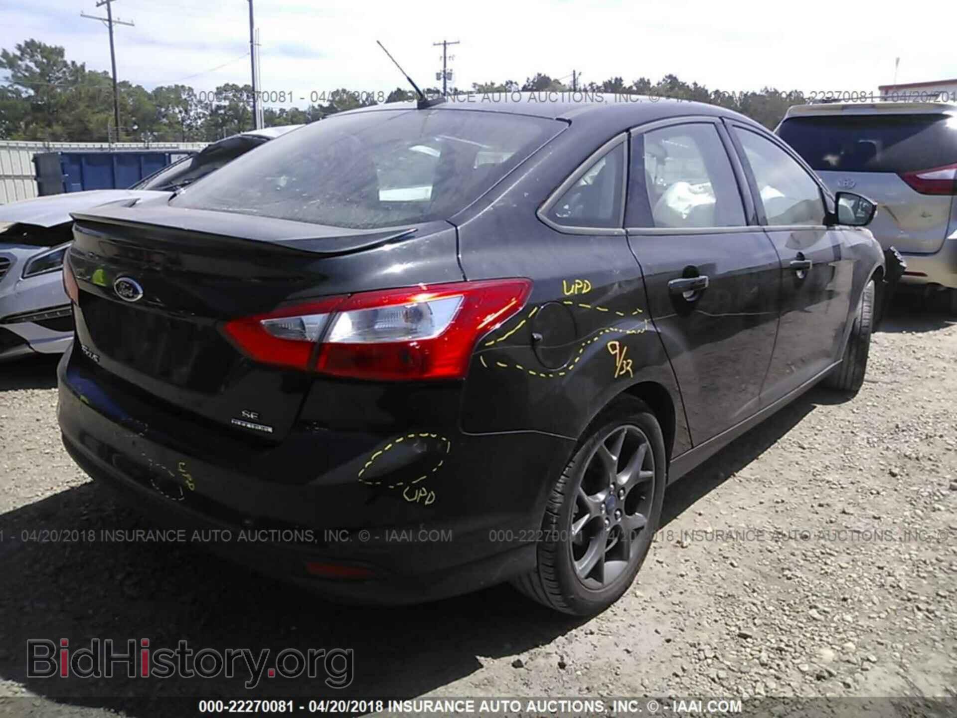 2013 Ford Focus - VIN: 1FADP3F23DL285049 - Photo 4