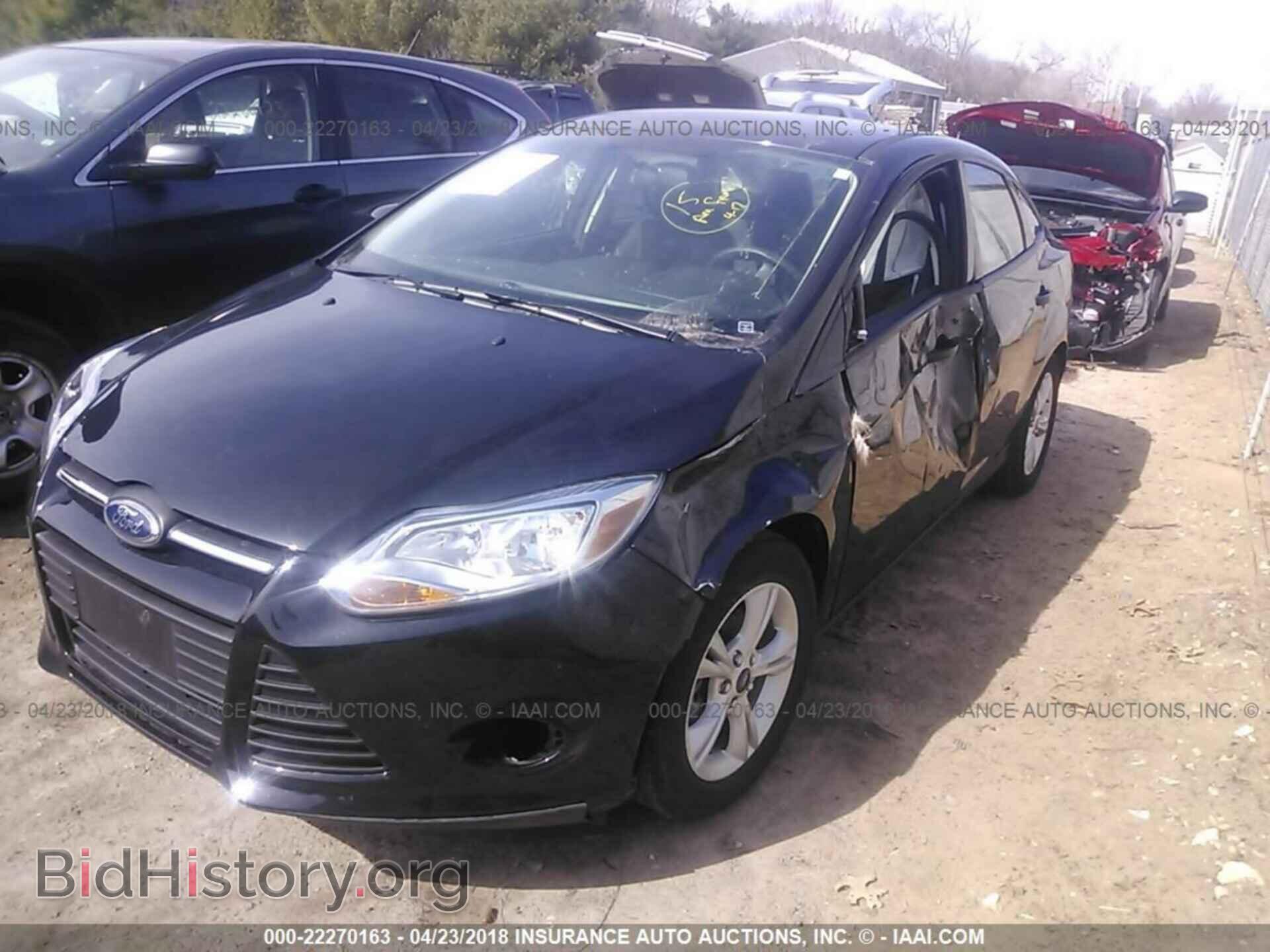 2014 Ford Focus - VIN: 1FADP3F25EL427886 - Фото 2