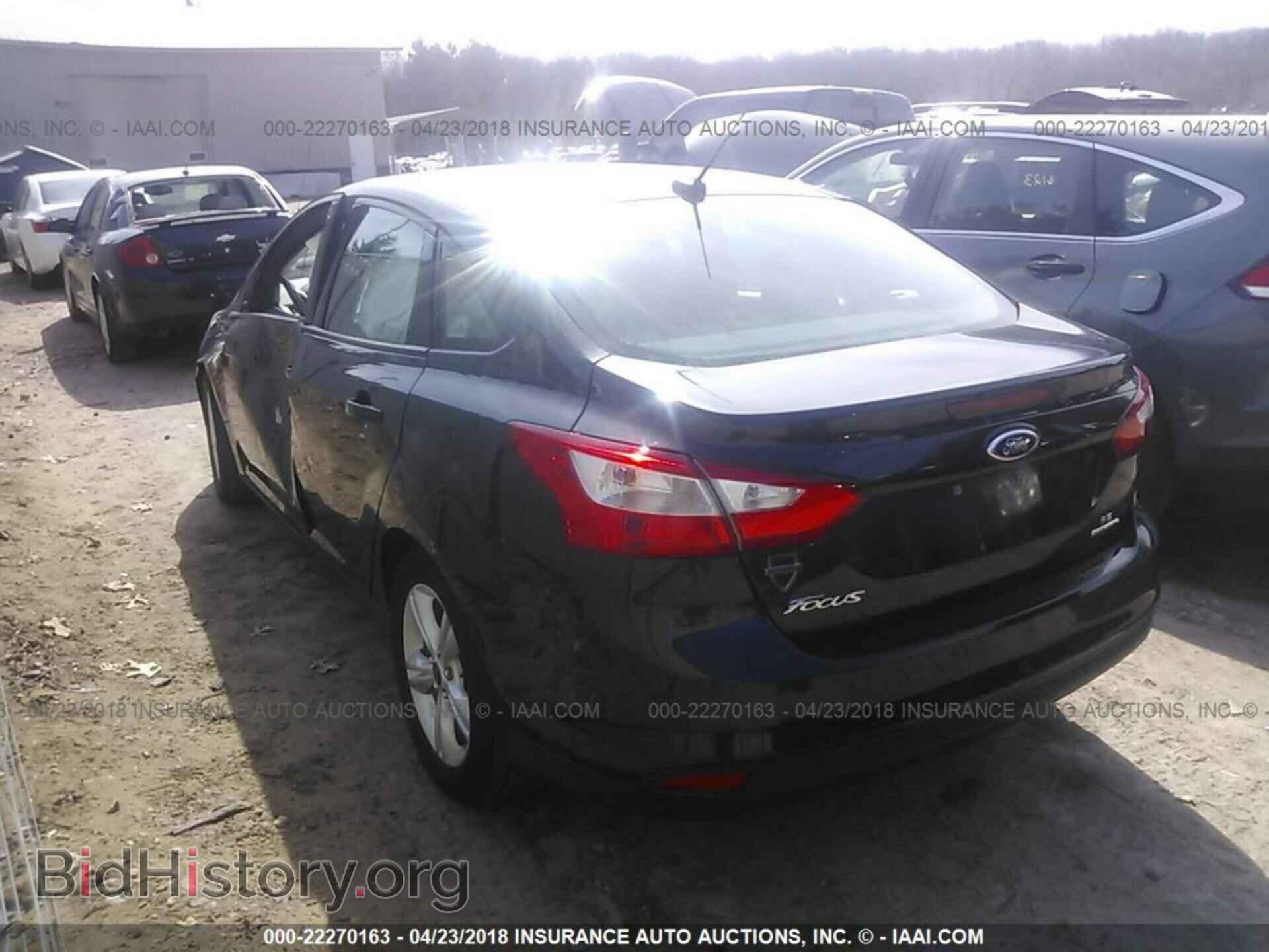 2014 Ford Focus - VIN: 1FADP3F25EL427886 - Фото 3