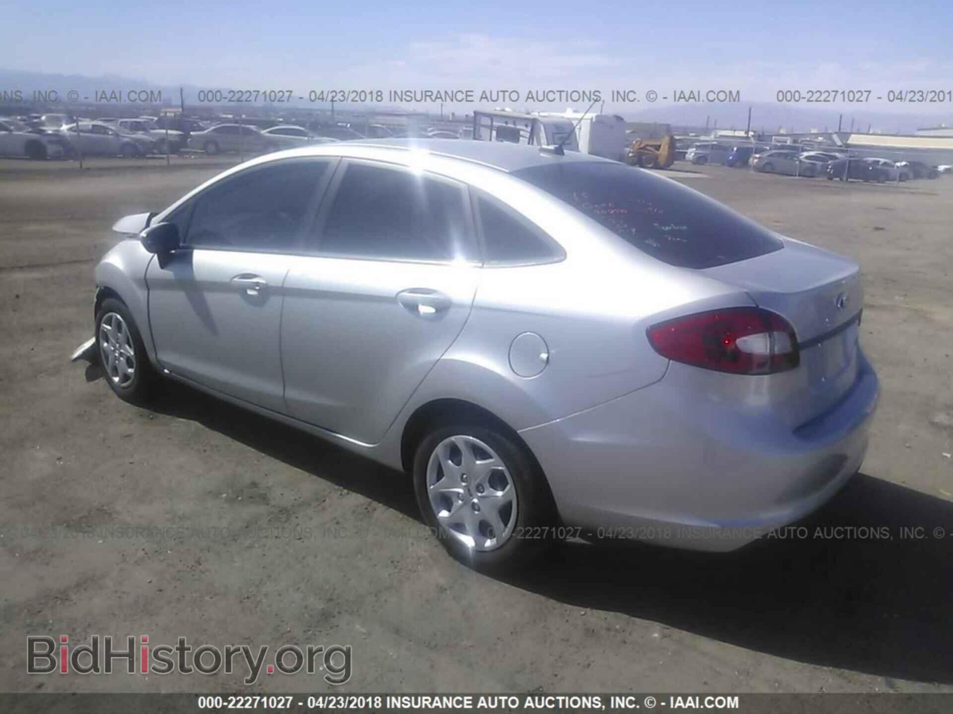 2011 Ford Fiesta - VIN: 3FADP4AJ5BM129904 - Фото 3