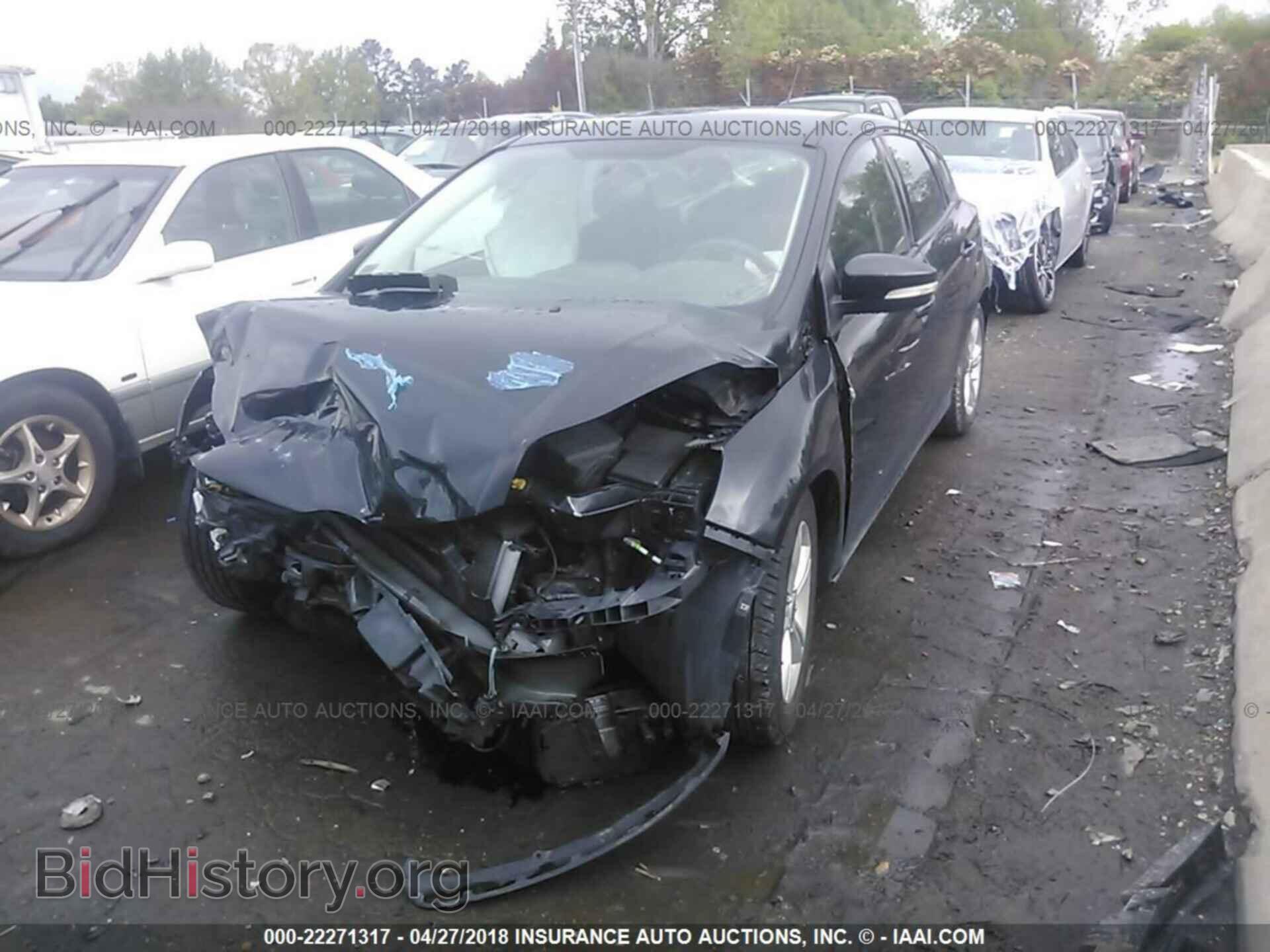 2014 Ford Focus - VIN: 1FADP3K29EL400972 - Фото 2