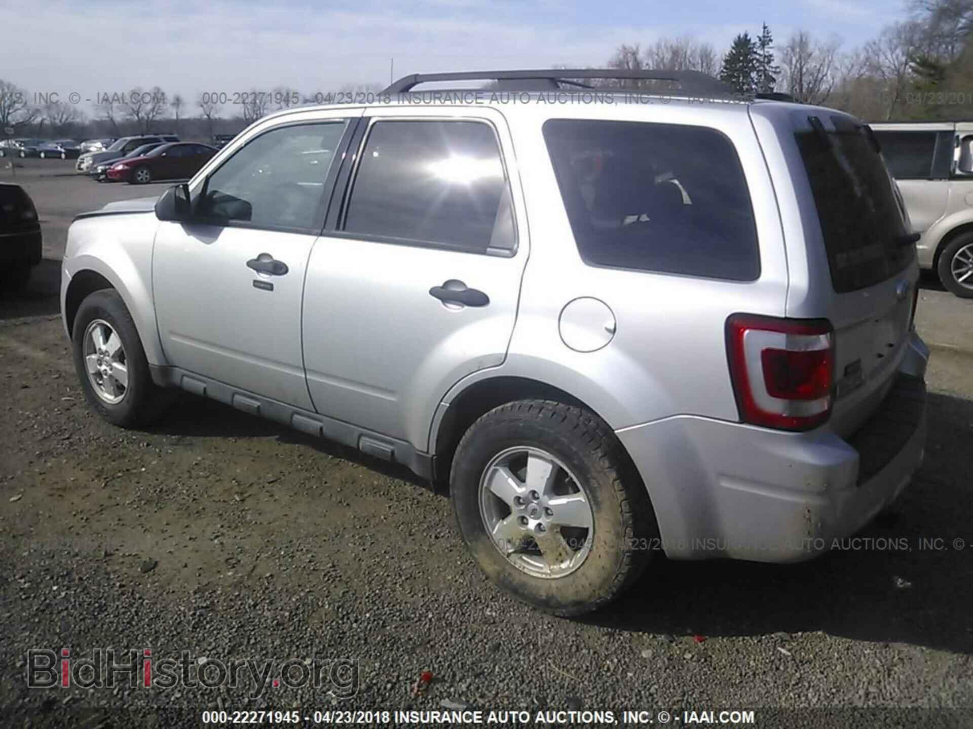 2012 Ford Escape - VIN: 1FMCU0DGXCKC04415 - Фото 3