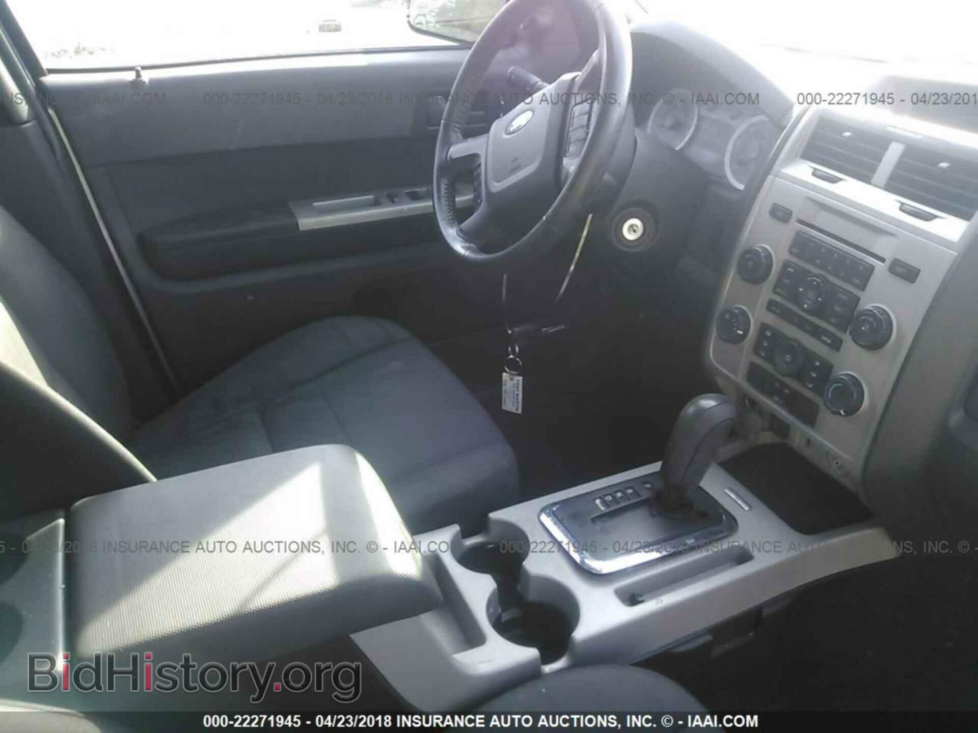 2012 Ford Escape - VIN: 1FMCU0DGXCKC04415 - Фото 5
