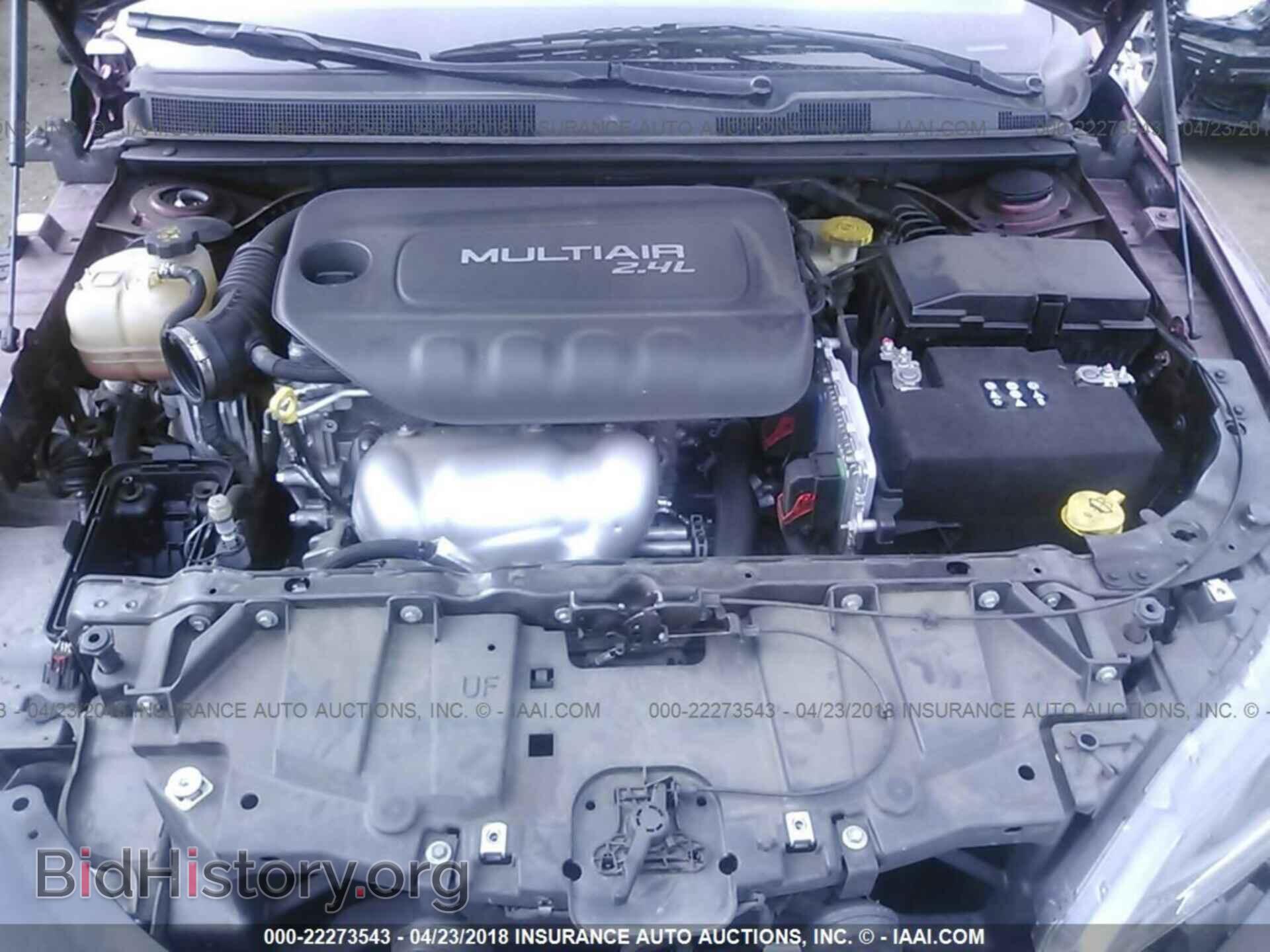 2015 Chrysler 200 - VIN: 1C3CCCAB8FN740949 - Фото 10