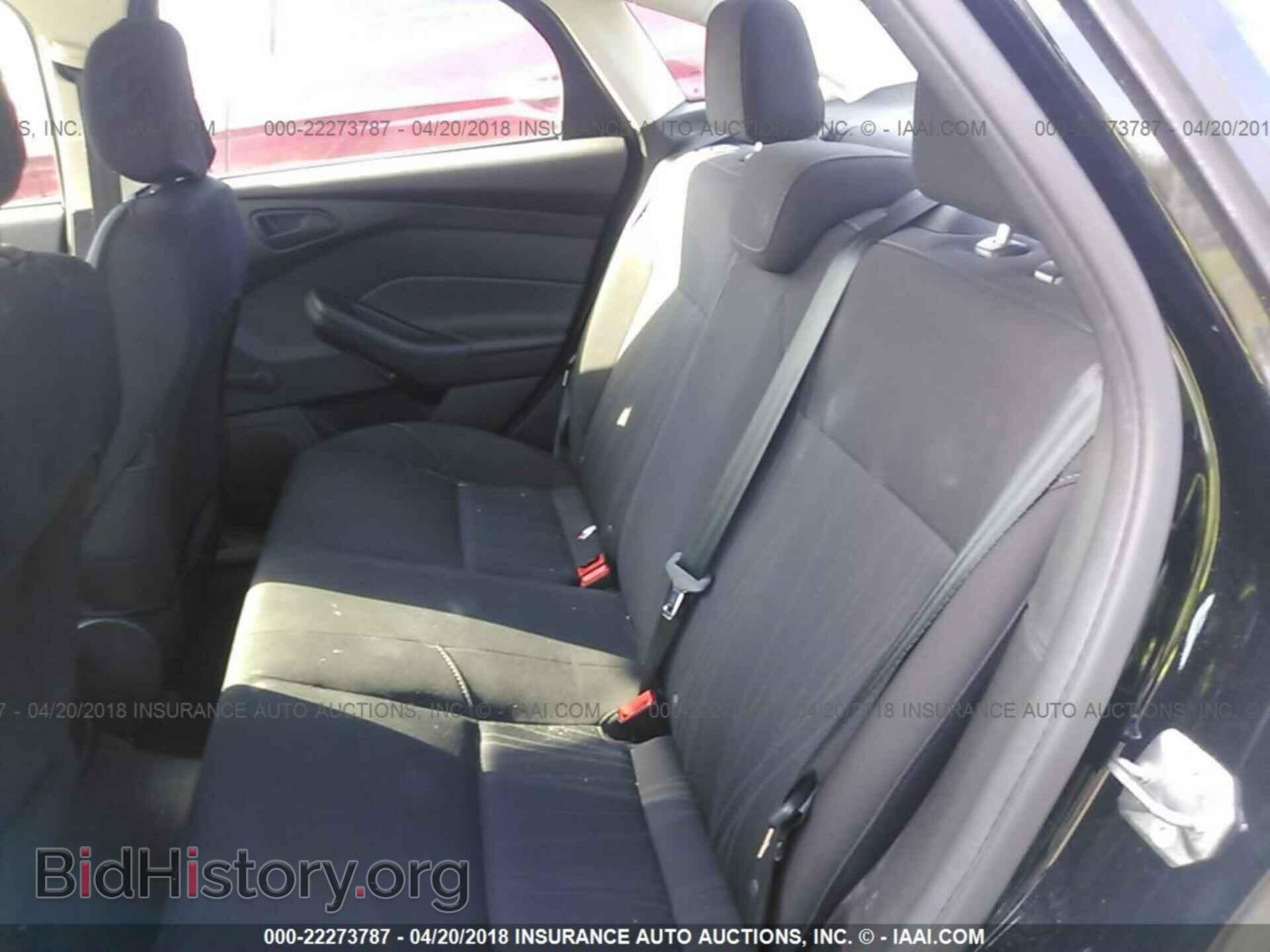 2016 Ford Focus - VIN: 1FADP3E20GL232802 - Photo 8