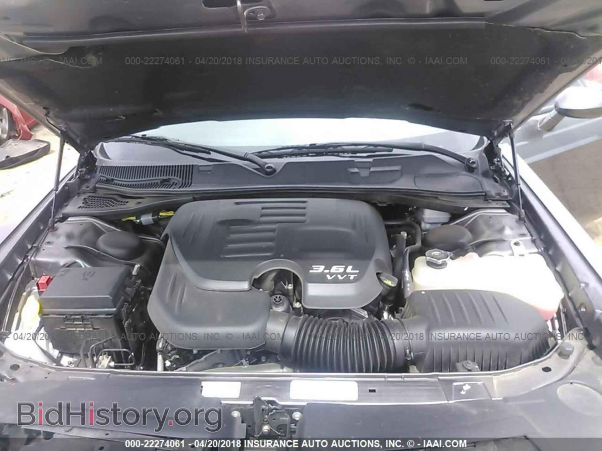 2014 Dodge Challenger - VIN: 2C3CDYAG1EH311004 - Photo 10