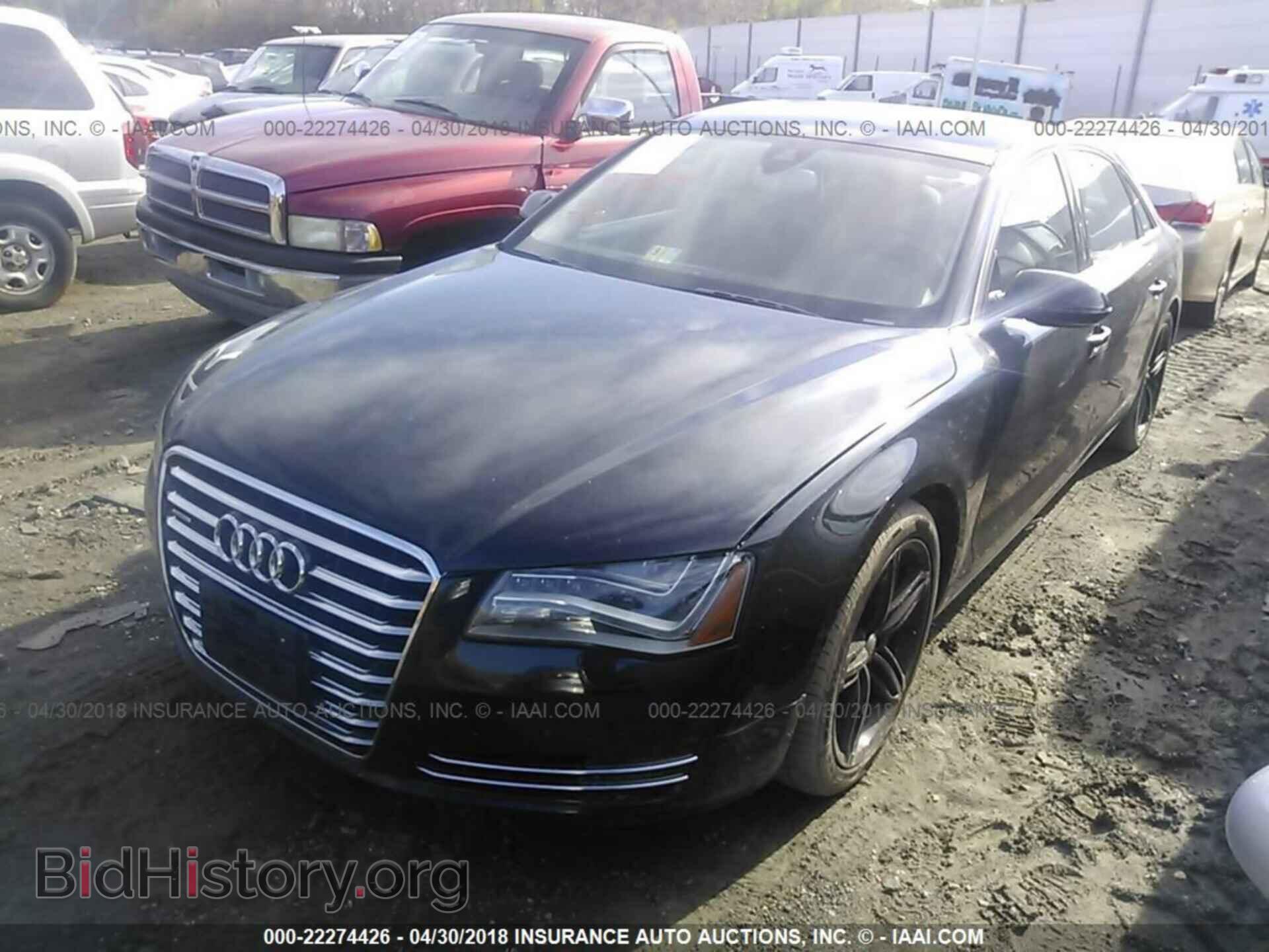 2013 Audi A8 - VIN: WAURGAFD4DN001838 - Фото 2